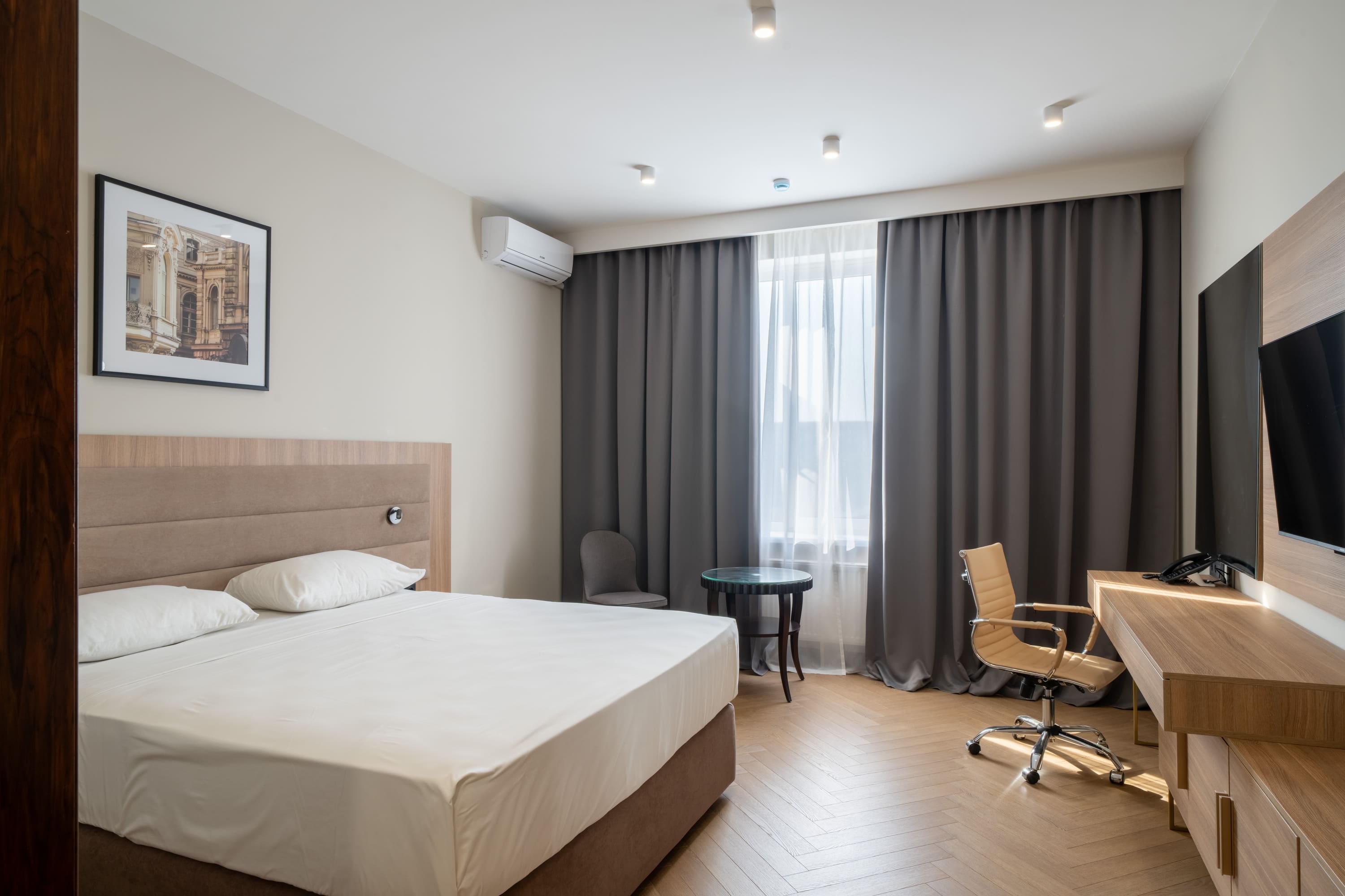 Стандарт с кроватью King-size и раскладным креслом