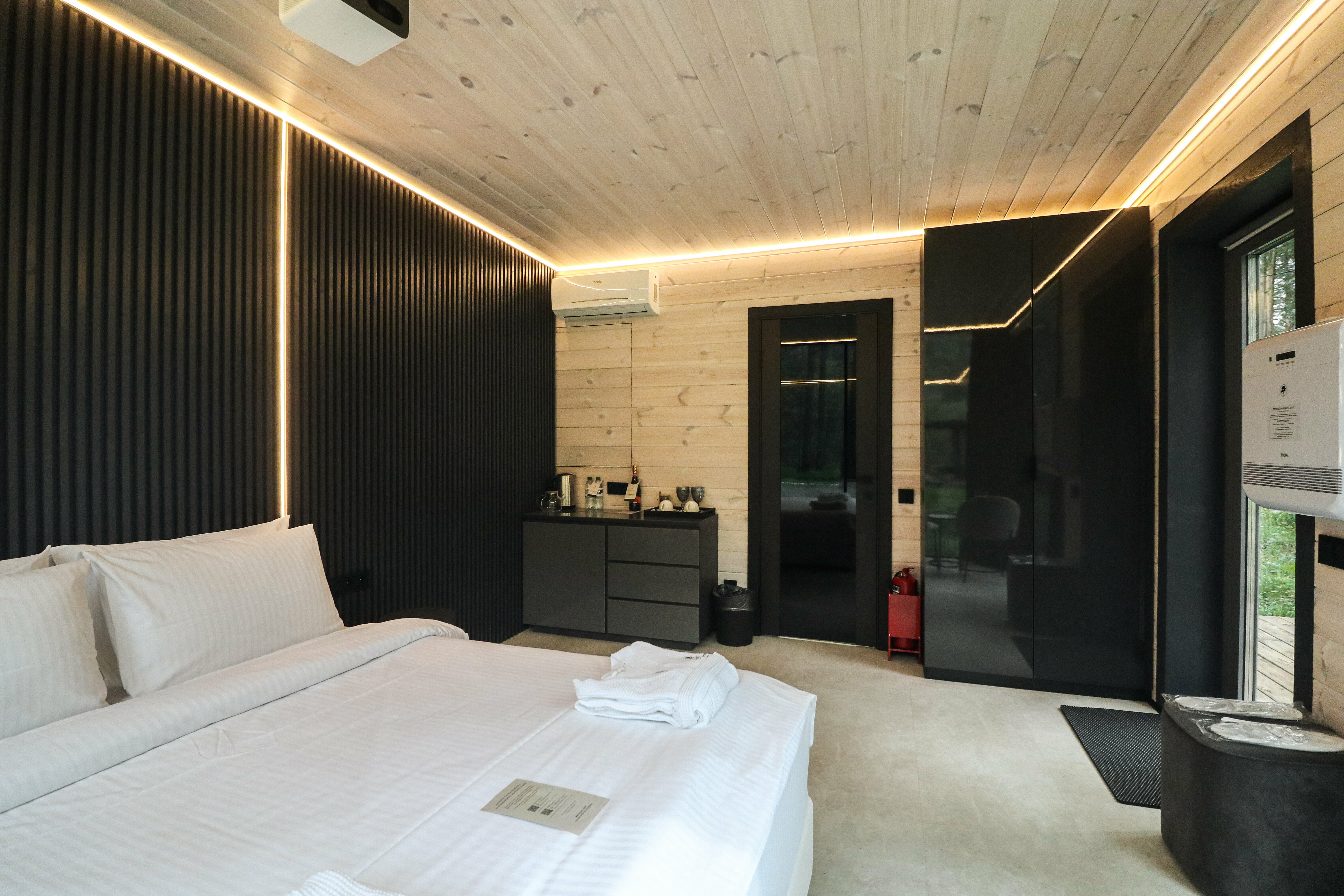 Зеркальный дом