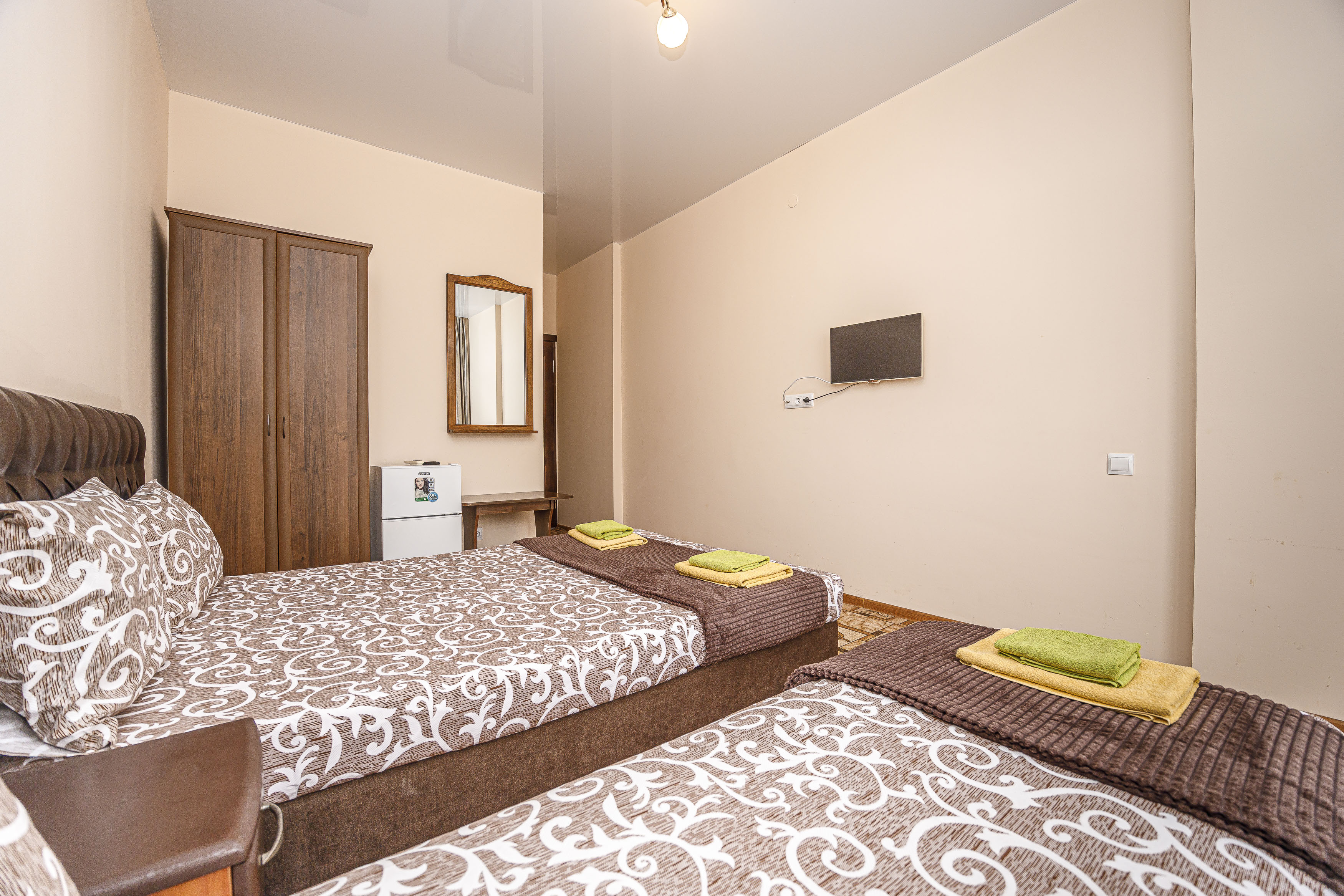 Трехместный номер с балконом