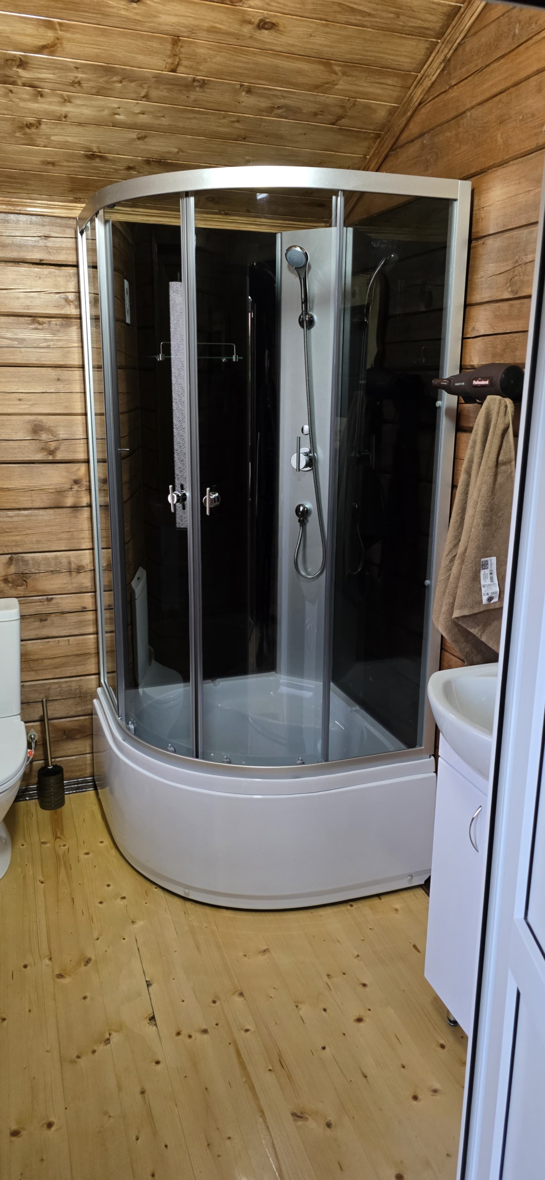 Семейный номер с душем