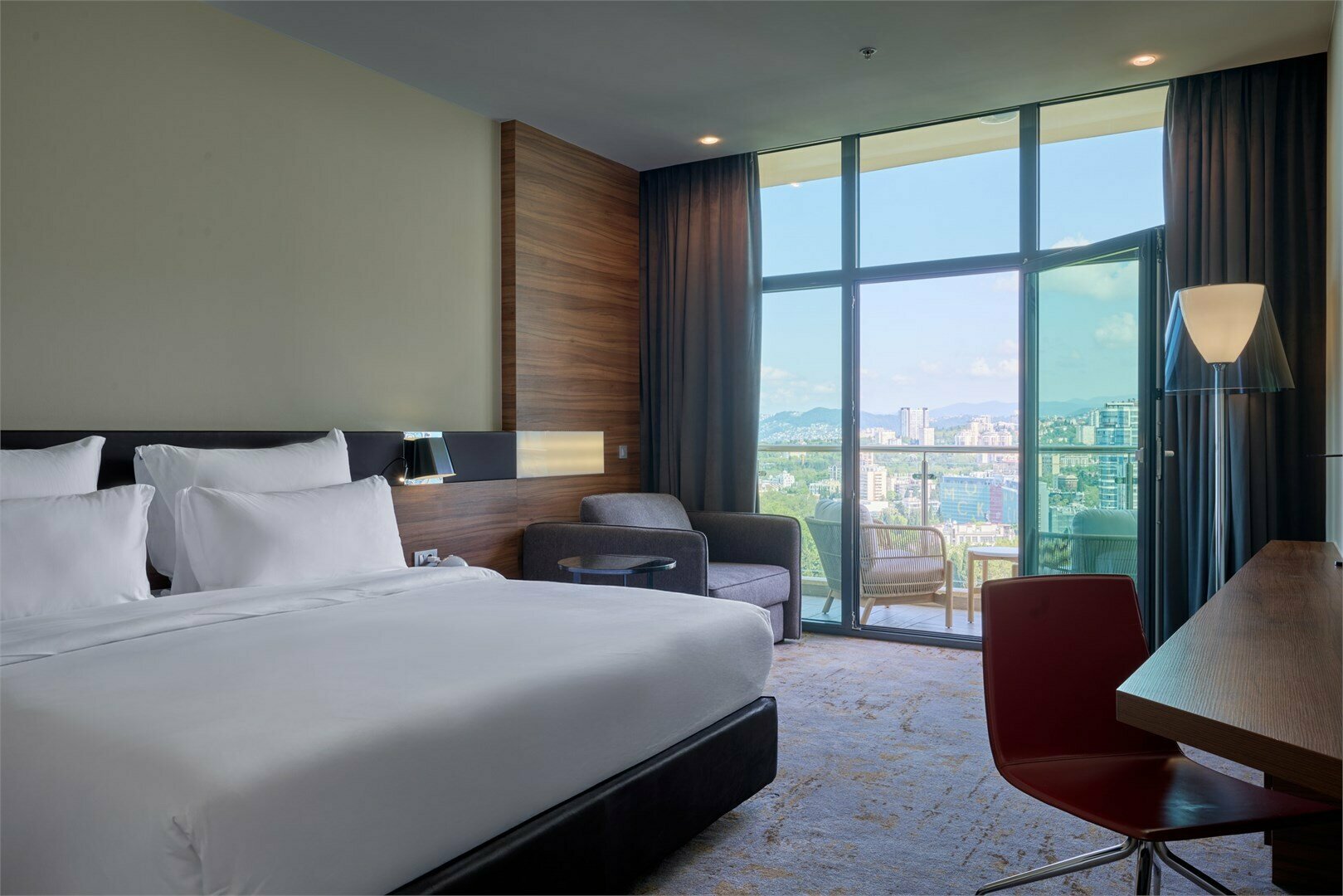 Номер Executive на клубном этаже, с видом на город – с двуспальной кроватью