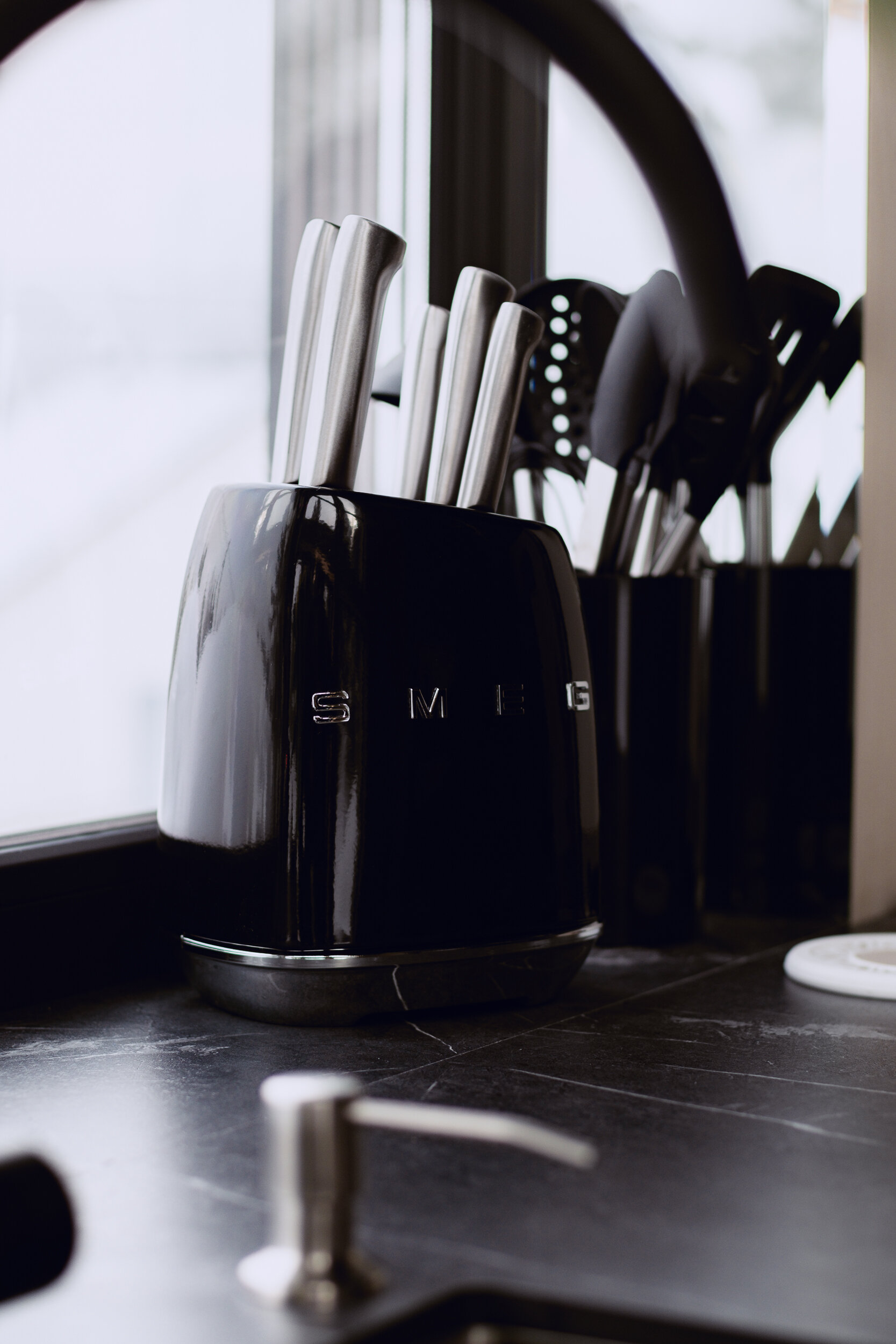 Шале Леонов