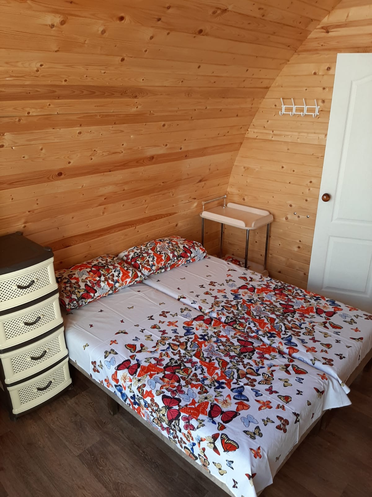 Двухместный номер с 2 отдельными кроватями и душем