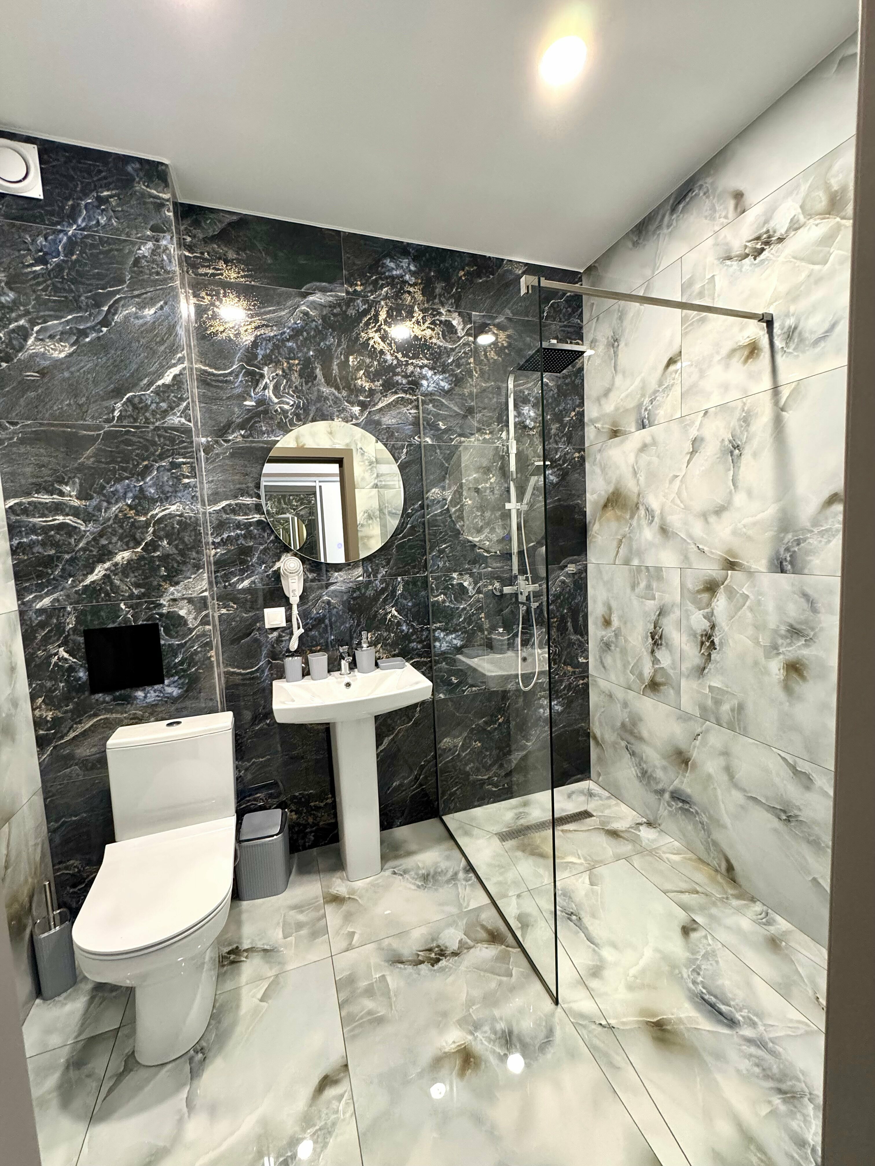 Четырехместный номер с балконом