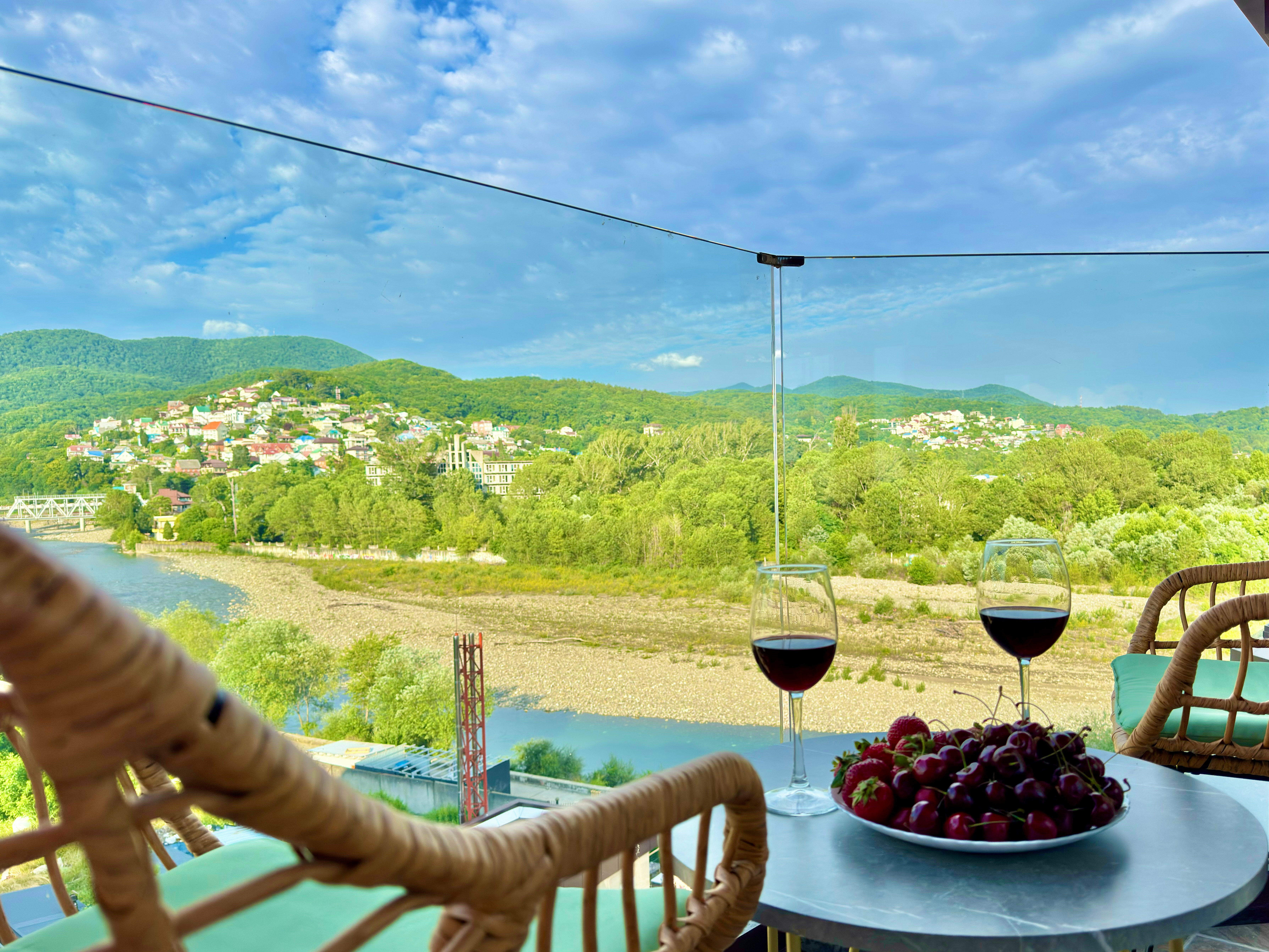 Апартаменты с балконом