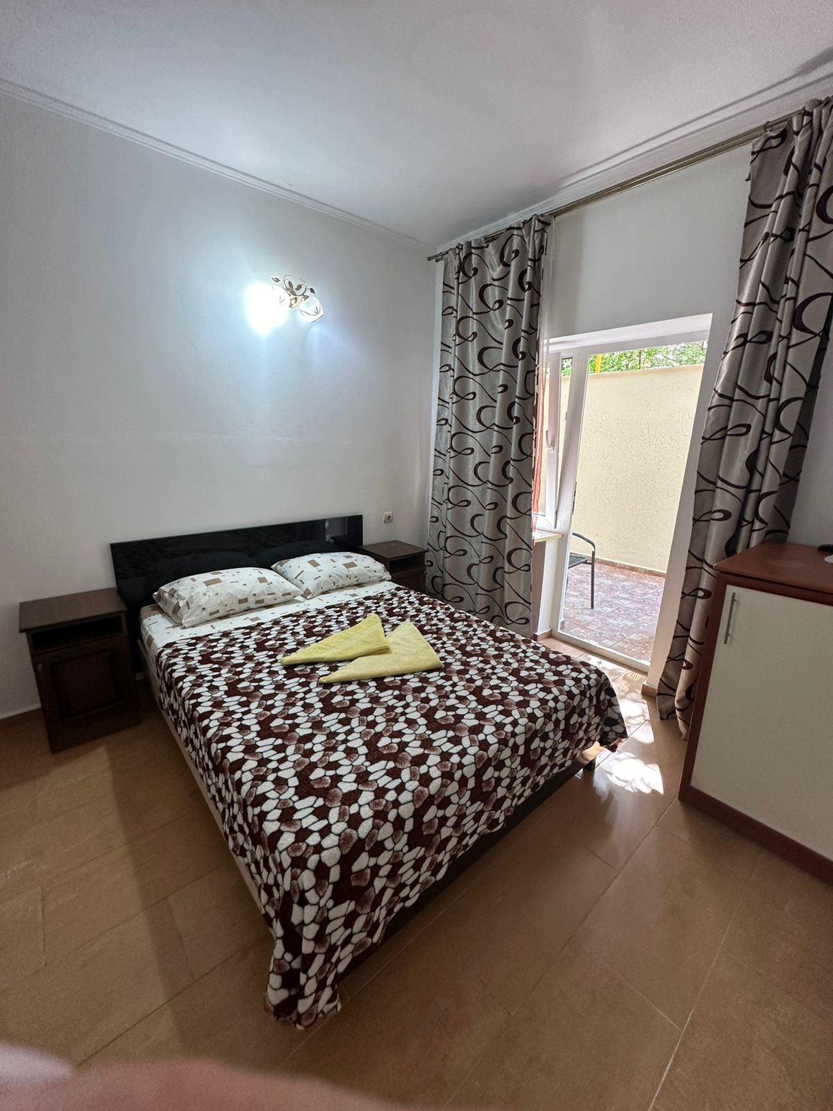 Двухместный стандарт с 1 кроватью ( + кресло кровать )