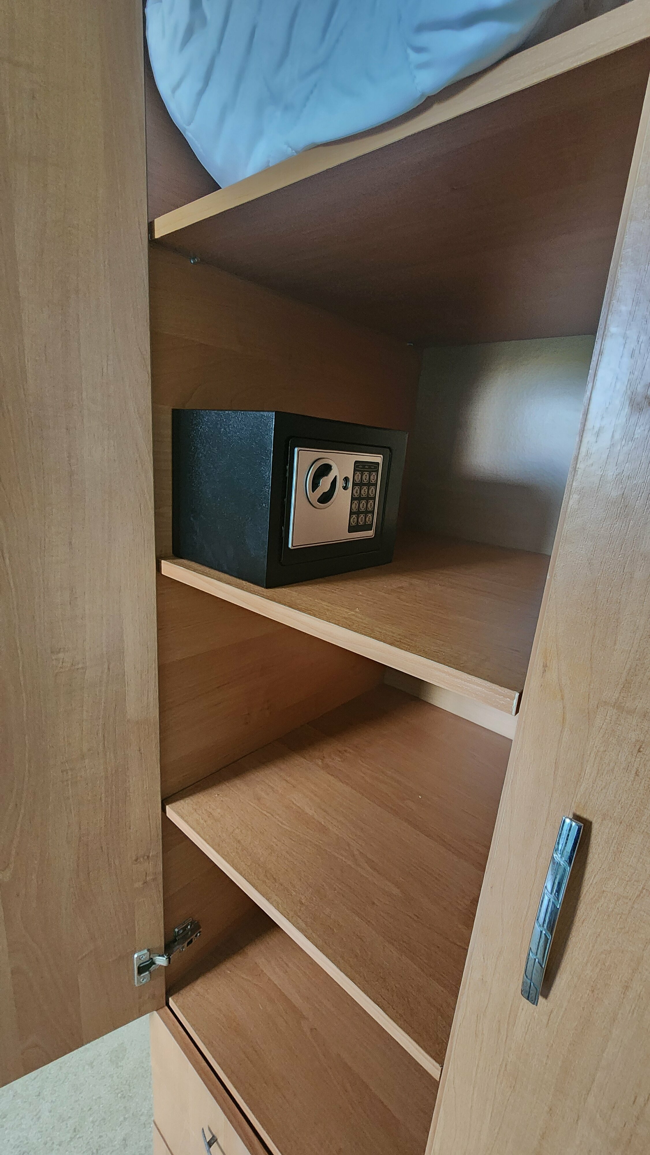 Трехместный номер Делюкс