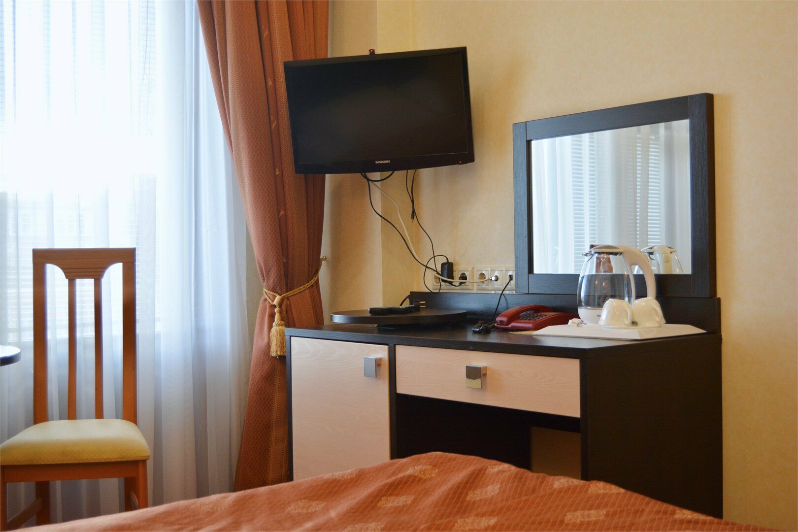 Улучшенный номер с кроватью размера «king-size» или 2 отдельными кроватями