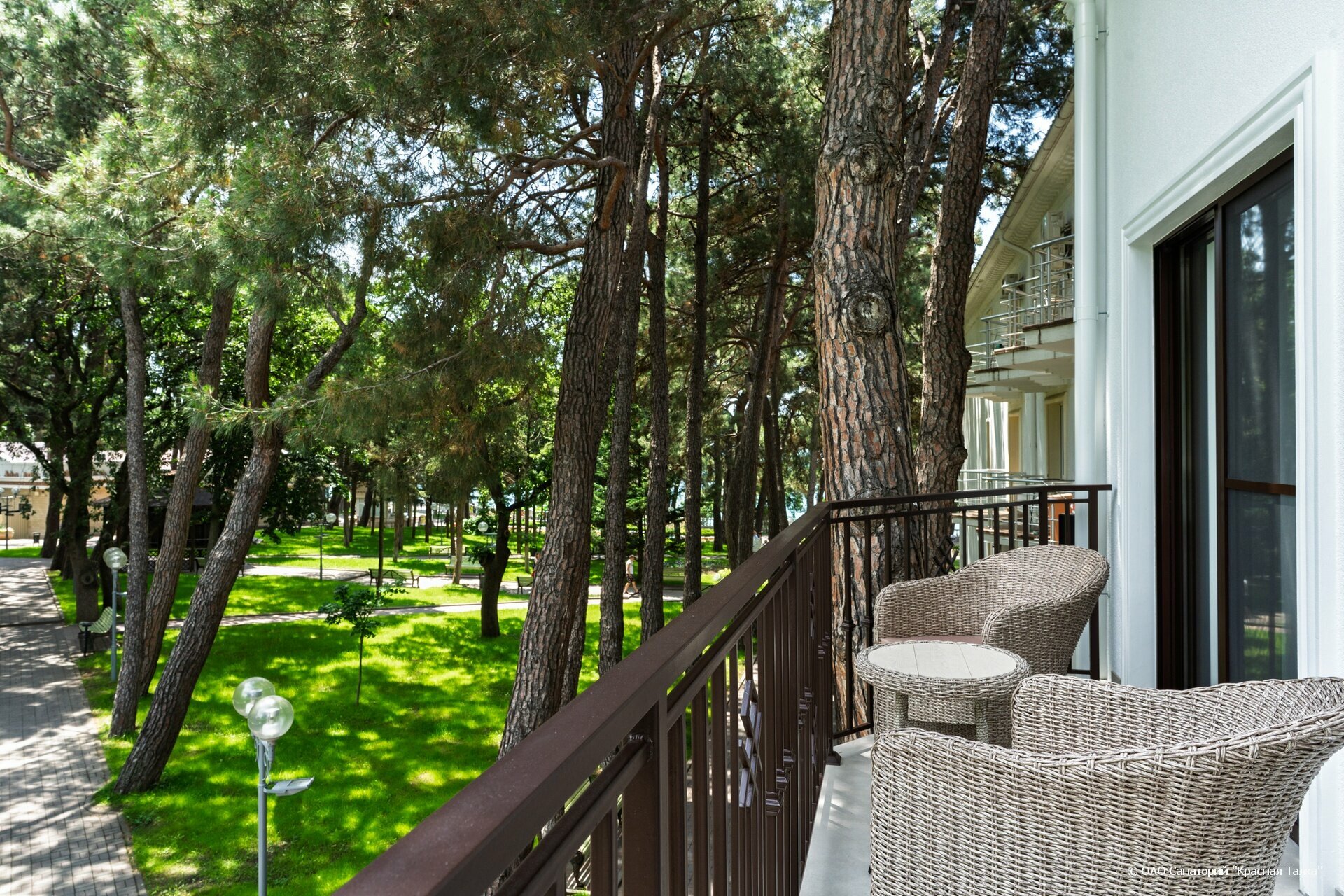 Улучшенный четырехместный номер