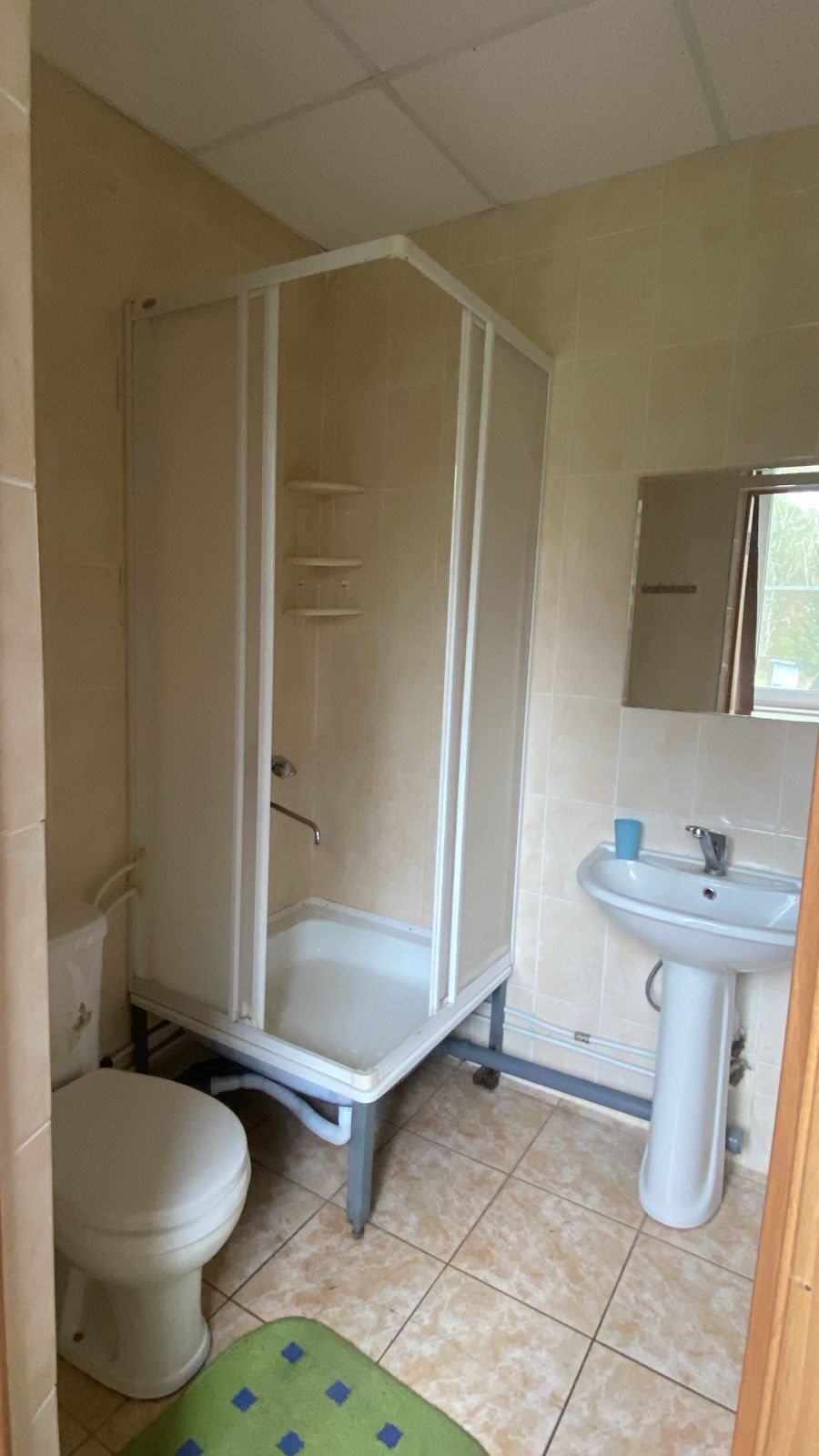 Номер "Комфорт" двухместный с двумя раздельными кроватями