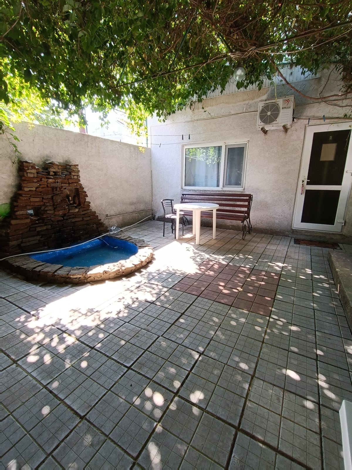 Домик  2-х комнатный с кухней