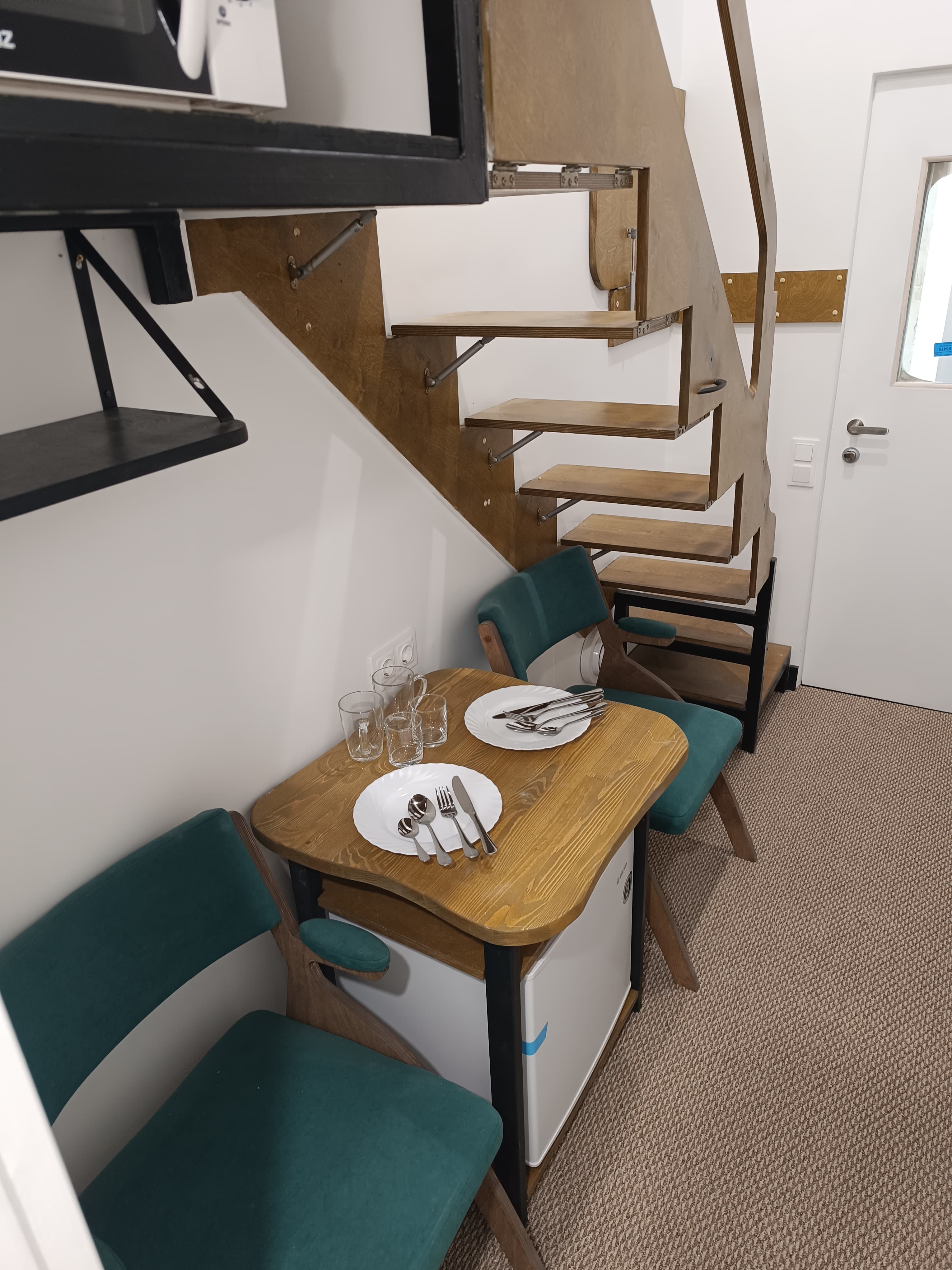 Двухместный номер микро - Лофт с удобствами без окна