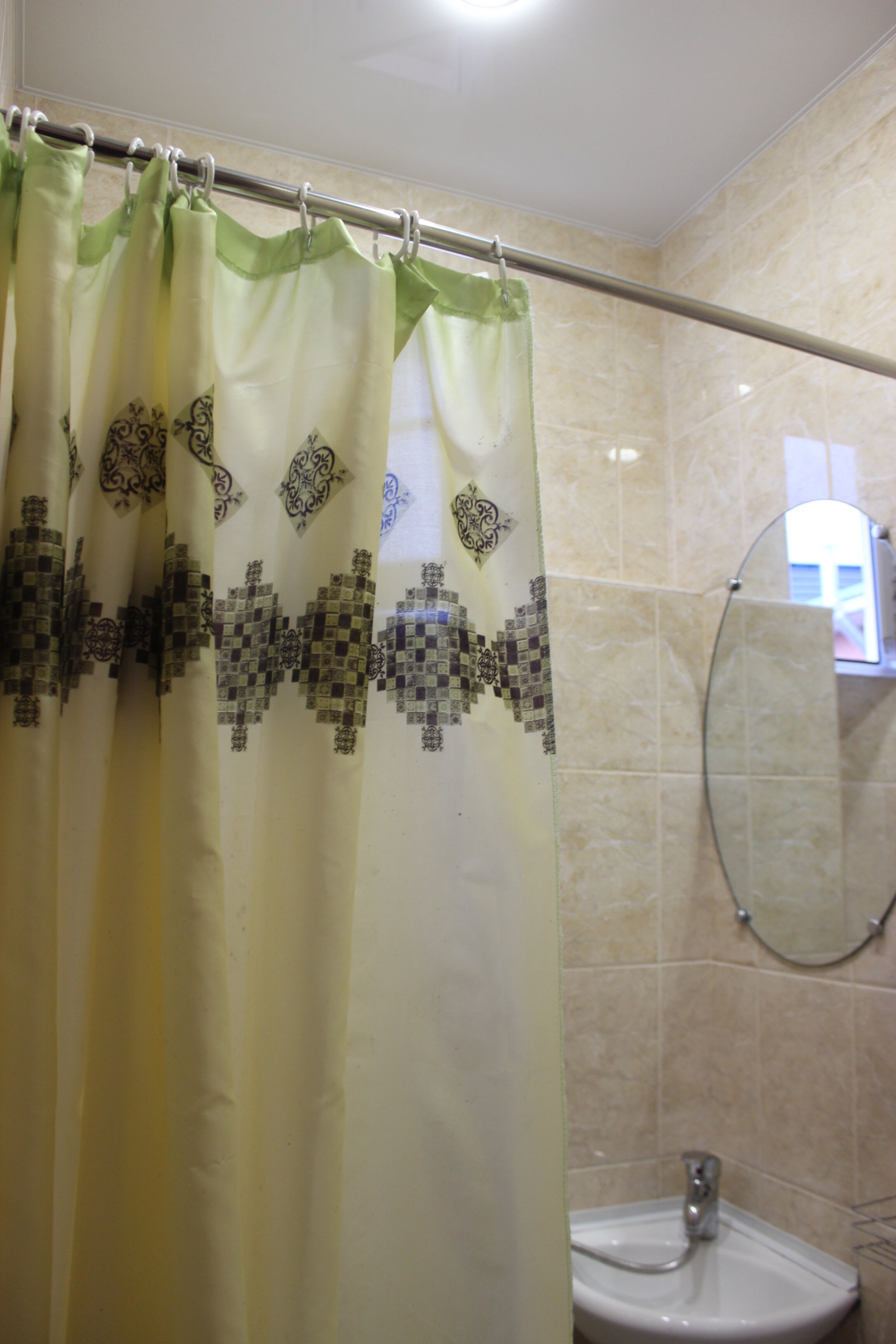 Трехместный номер с балконом