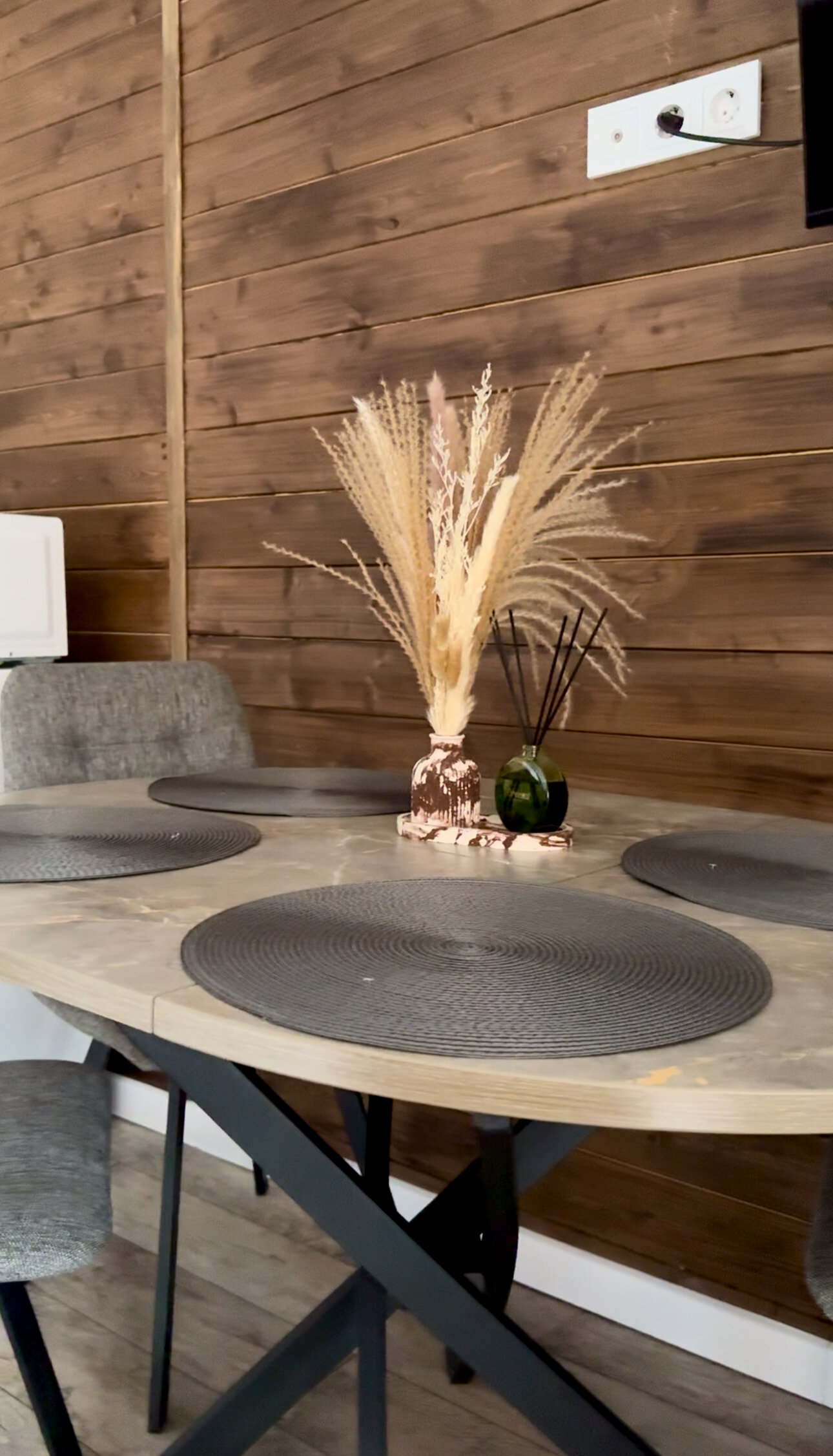 Трехместный номер с балконом