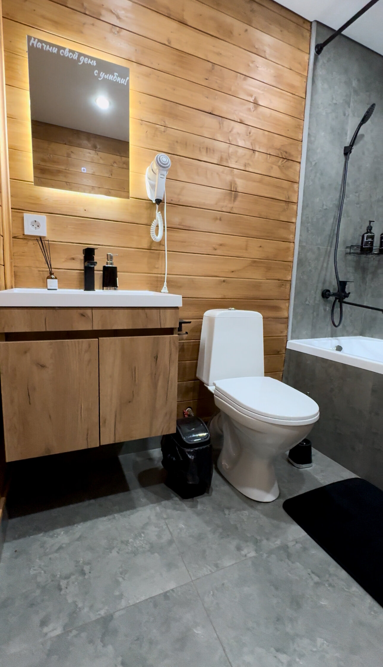 Четырехместный номер с видом на горы