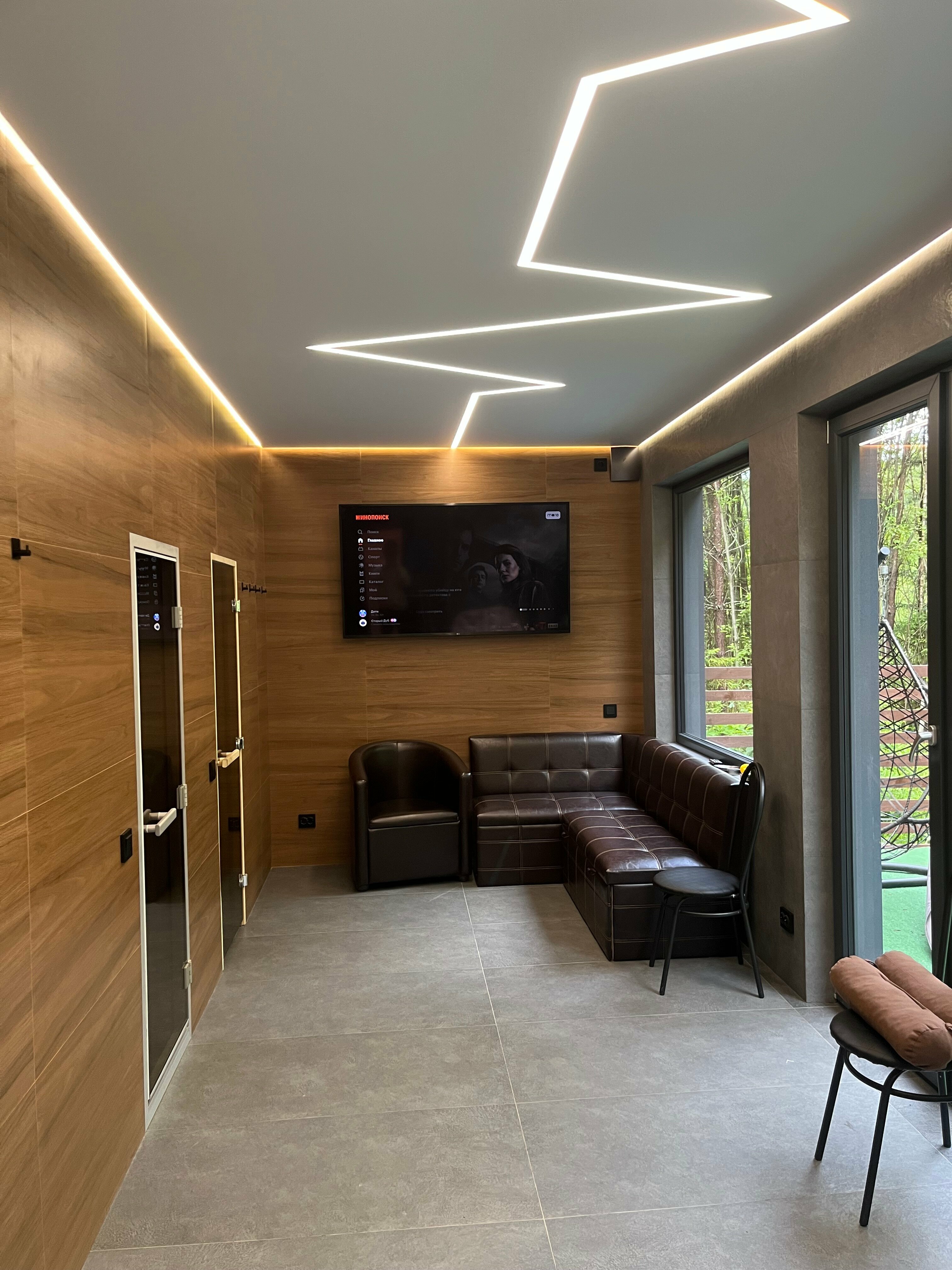 Дом с видом на лес