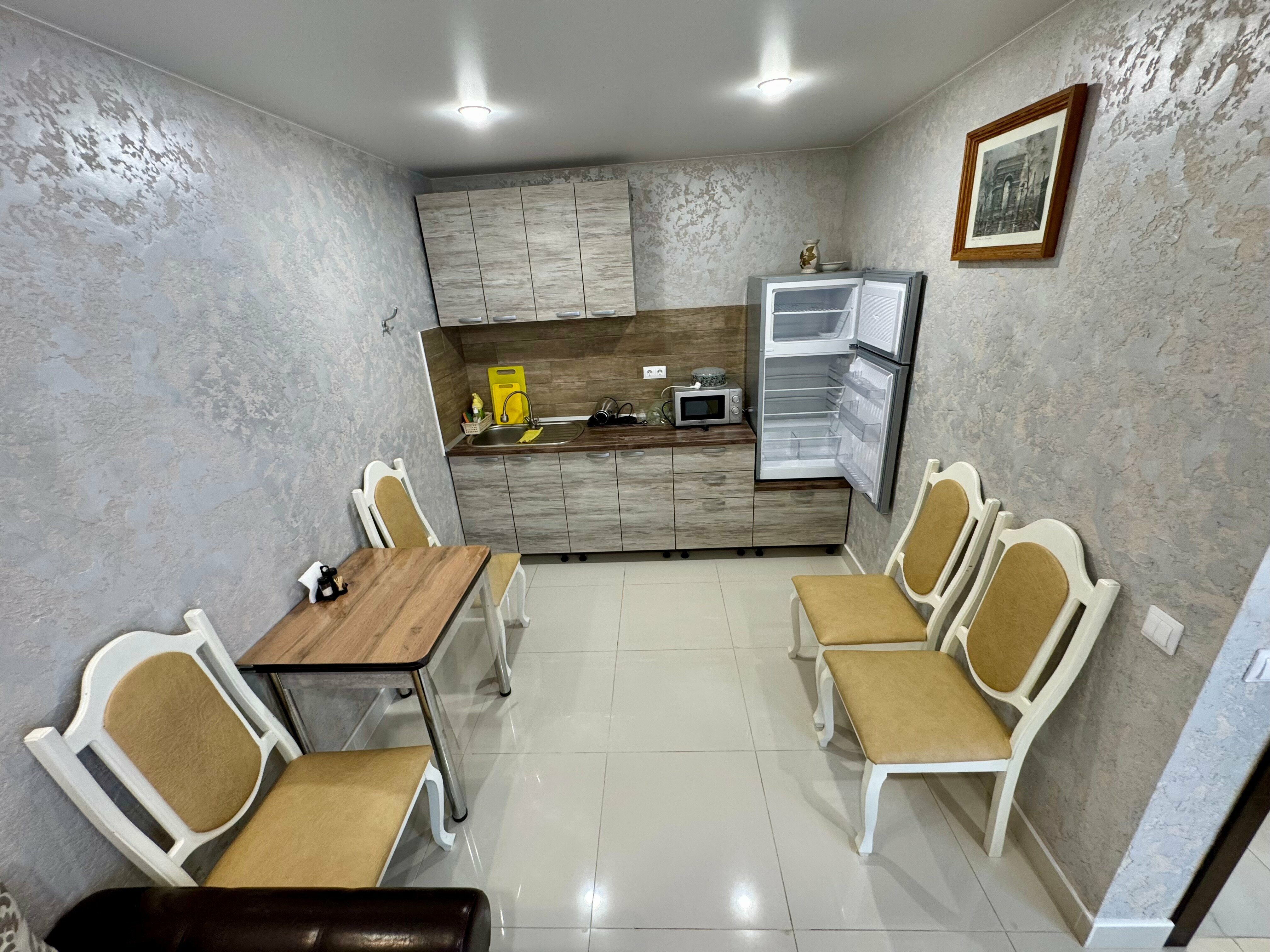 Cемейный номер с собственной ванной комнатой