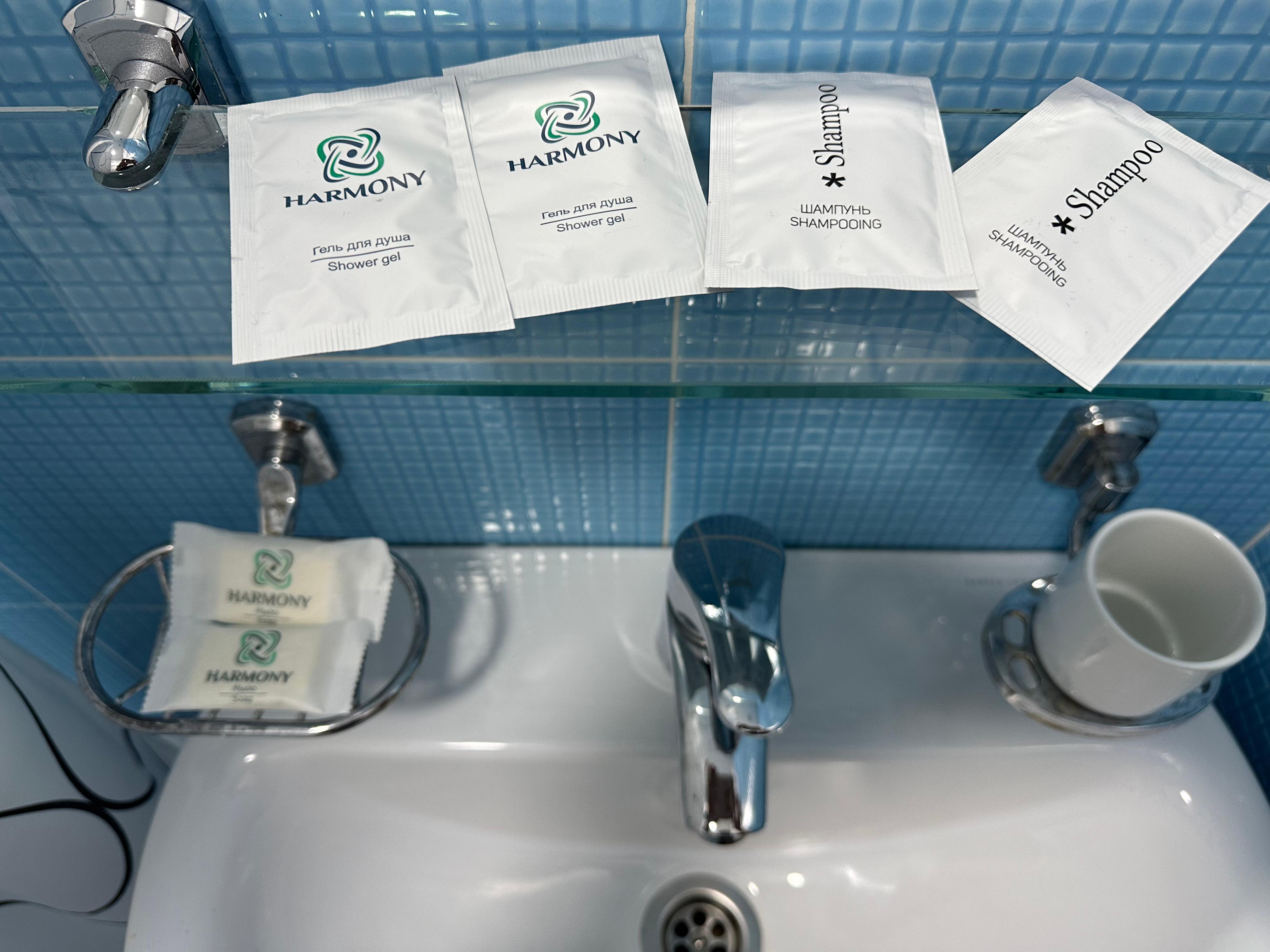 Двухместный номер с увеличенной площадью и мини-балконом на фасаде