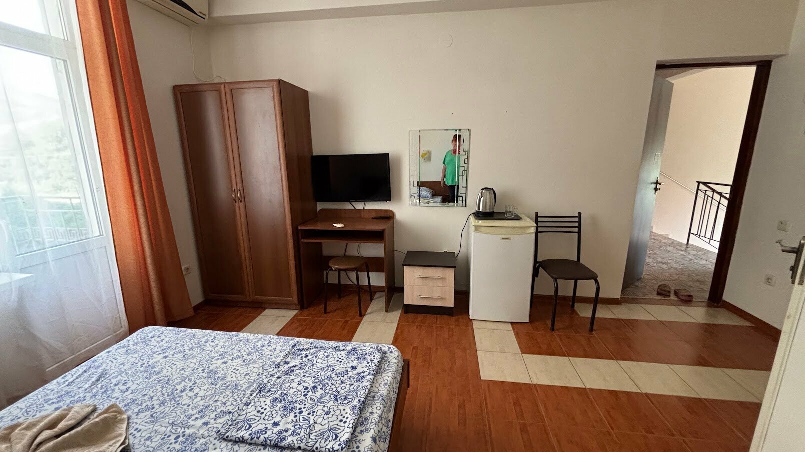 Трехместный номер с балконом