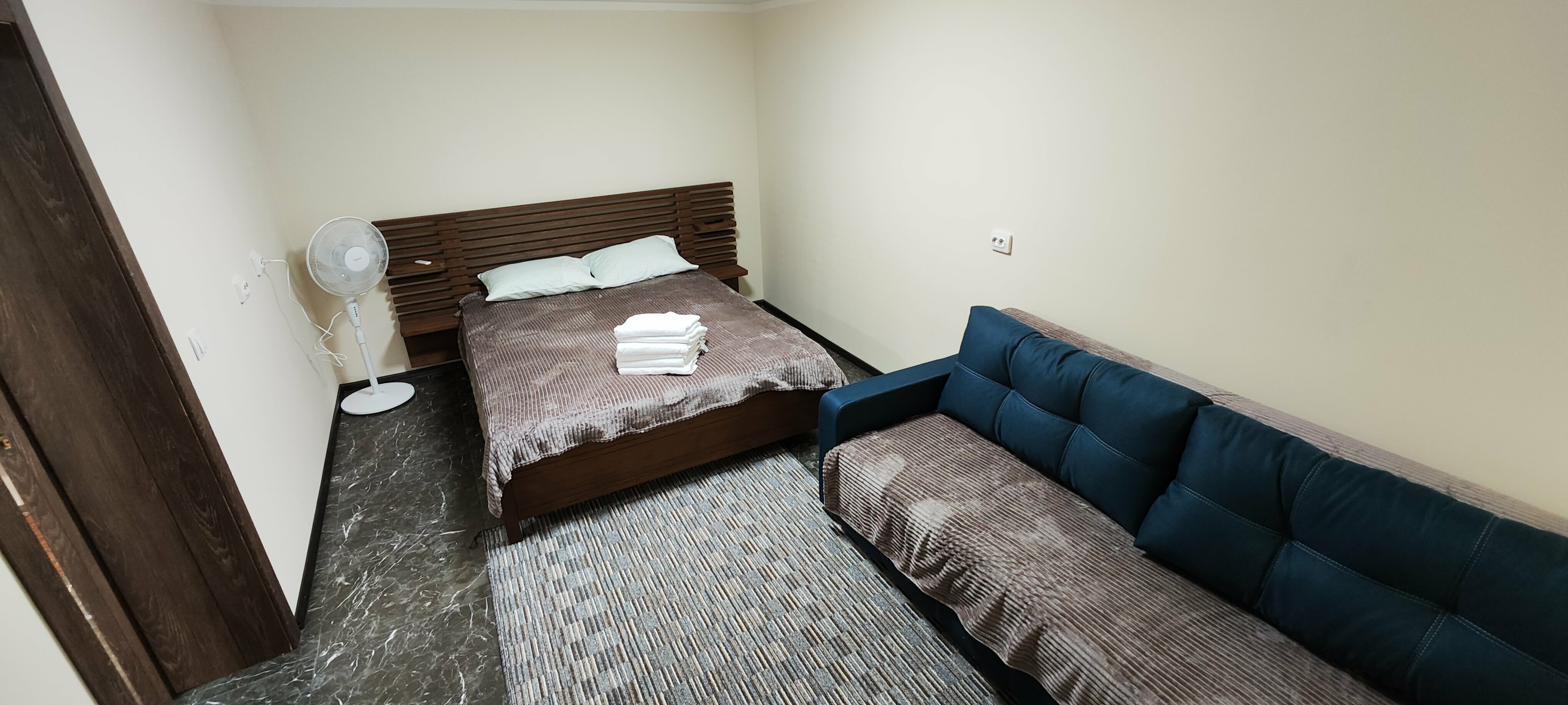 6-ти местный двухкомнатный апартамент