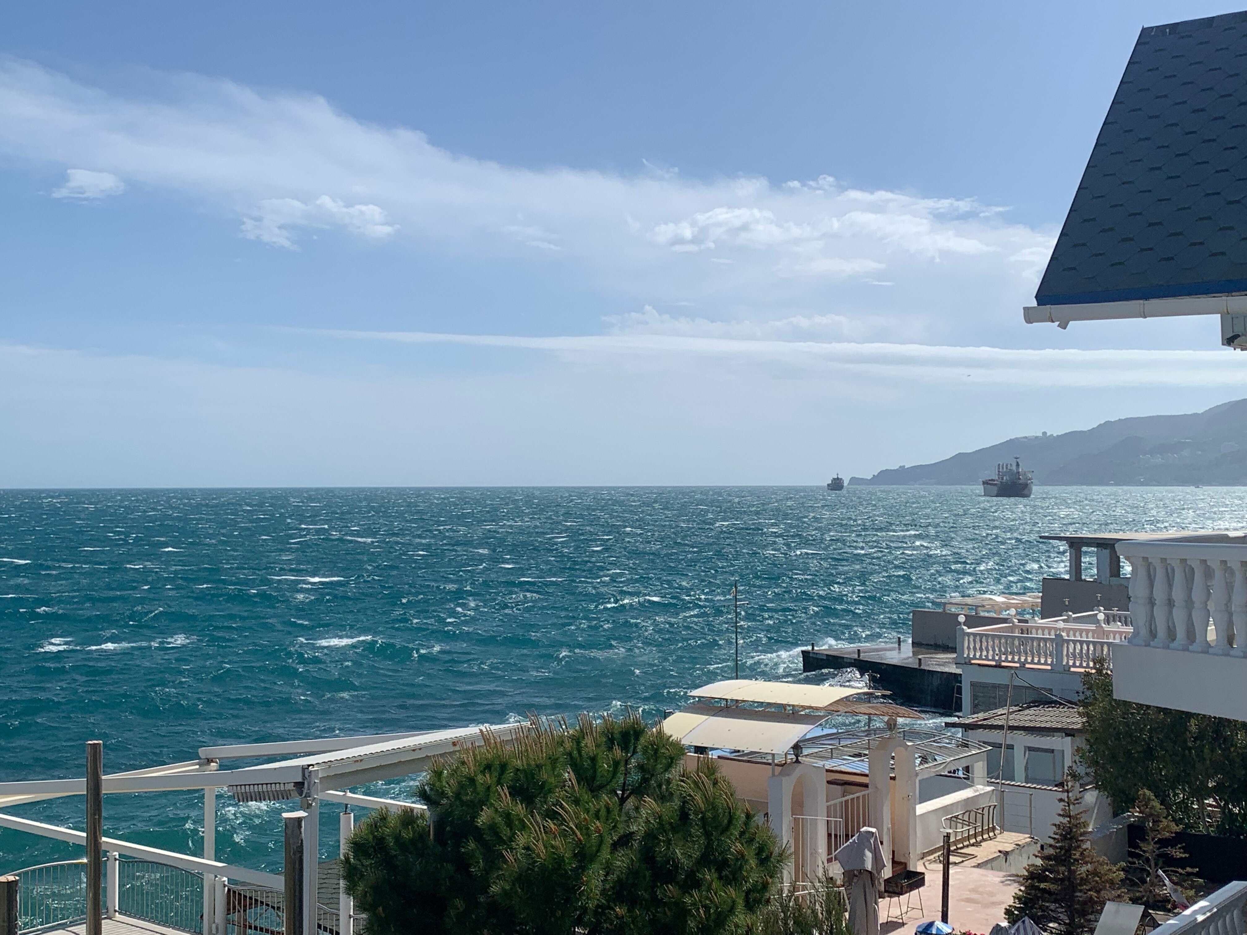 Дом с видом на море