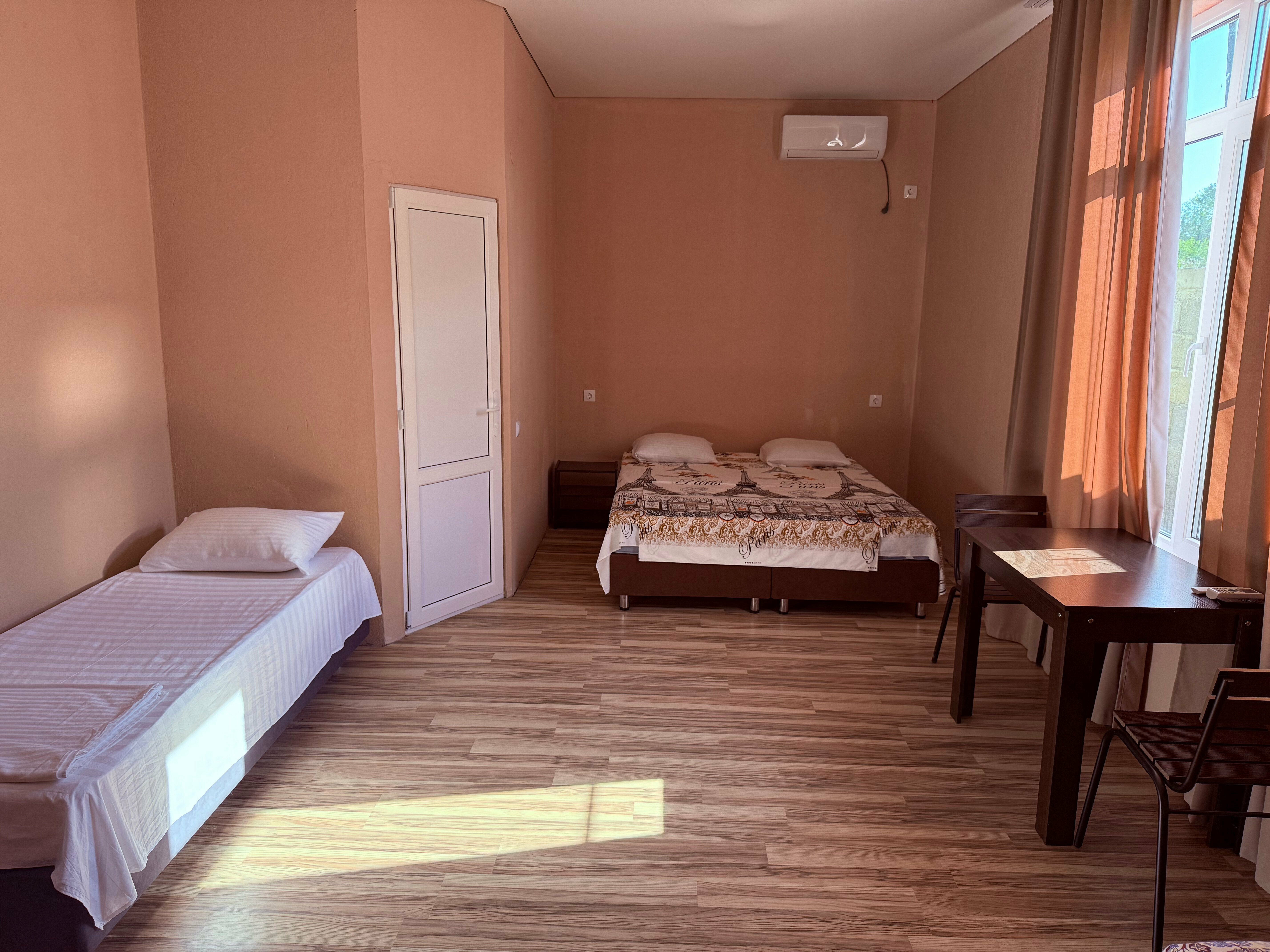 Семейный номер с душем