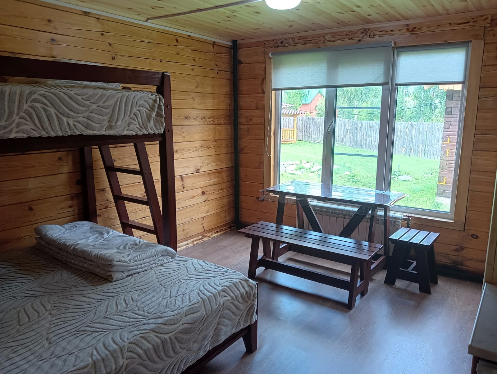 Трехместный номер с балконом