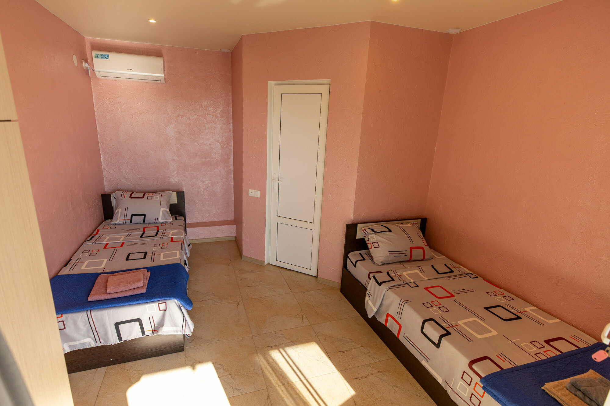 Бюджетный двухместный номер с 2 отдельными кроватями