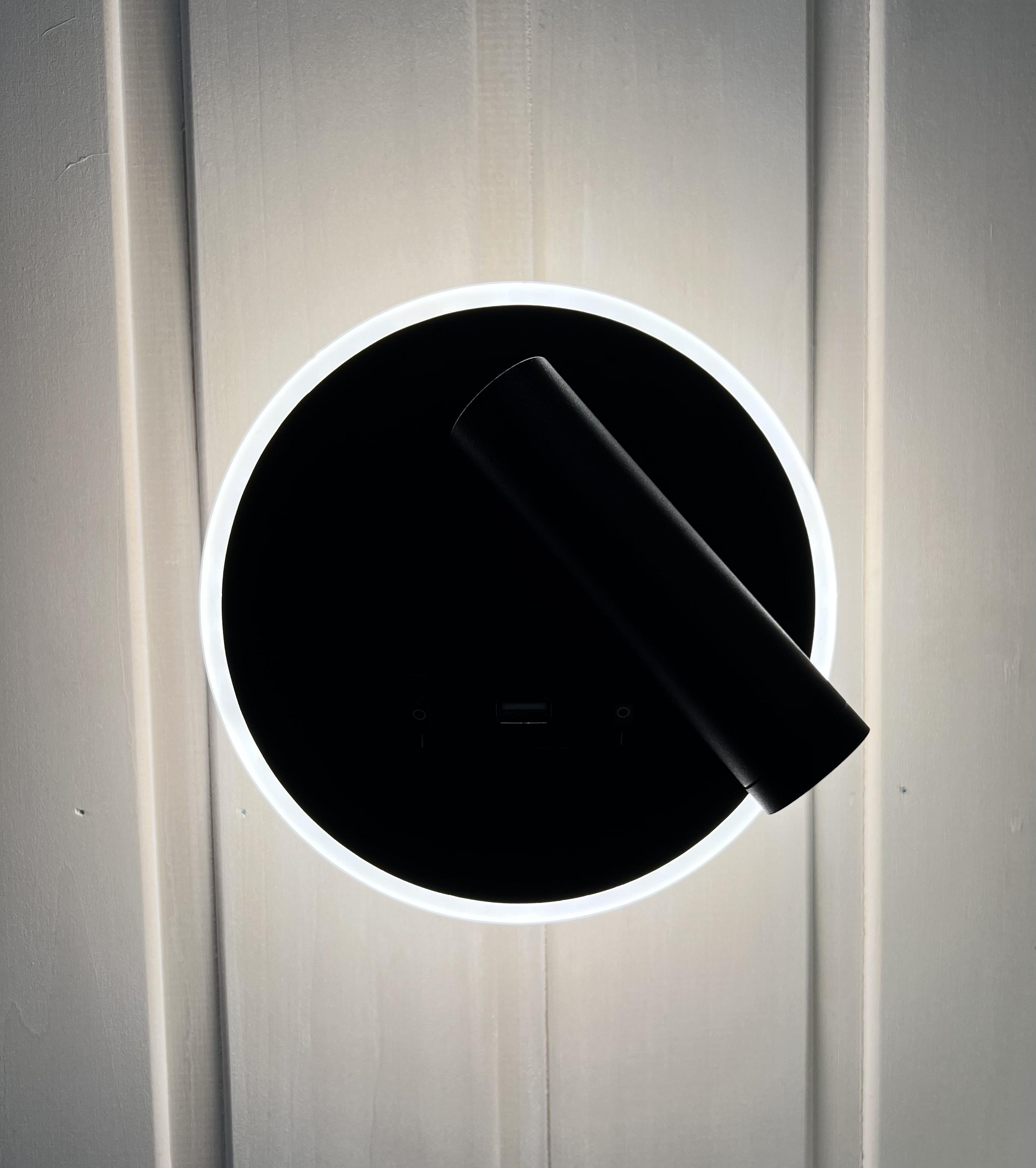 Стандартный двухместный номер с 2 отдельными кроватями и общей ванной комнатой