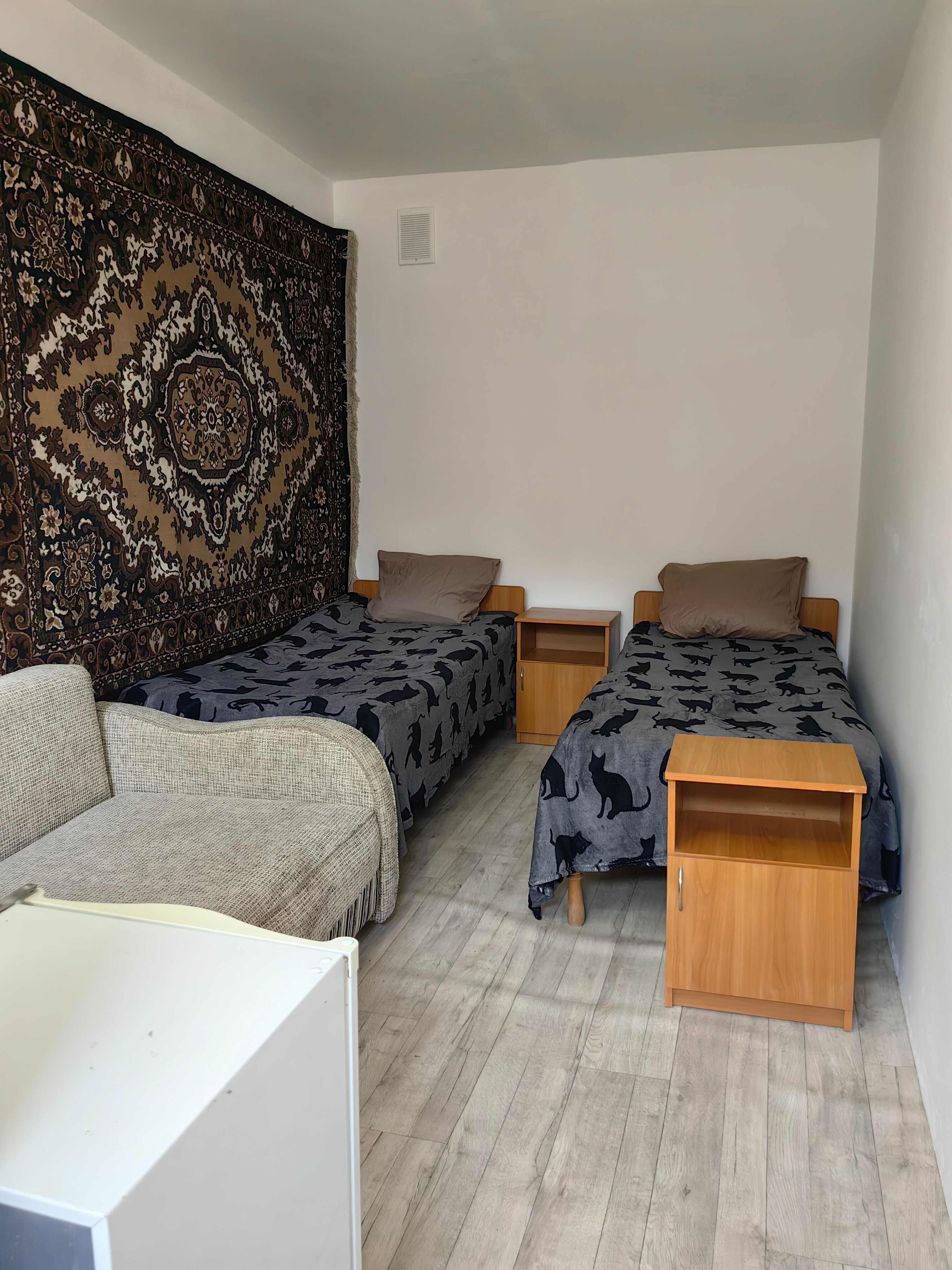 Трёхместный Эконом  с удобствами на этаже БЕЗ КОНДИЦИОНЕРА