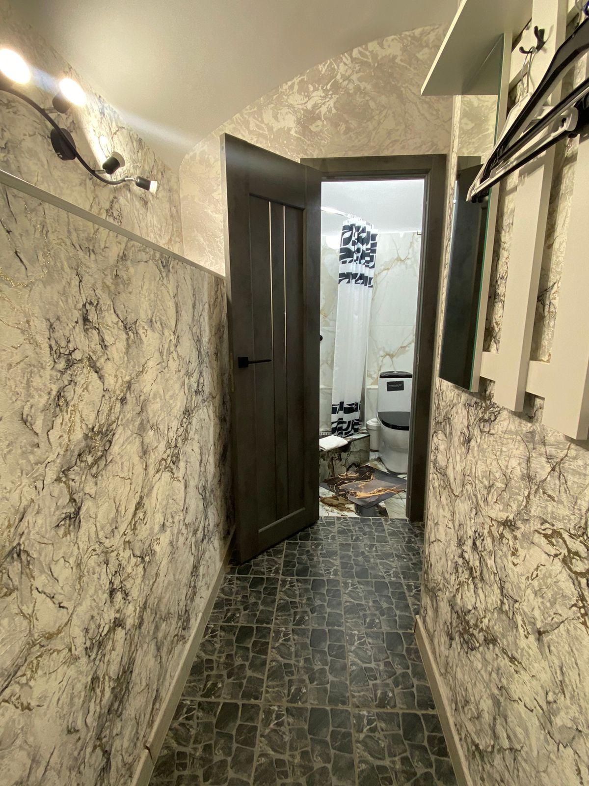 Номер комфорт со своим санузлом, душем и телевизором СМАРТ ТВ