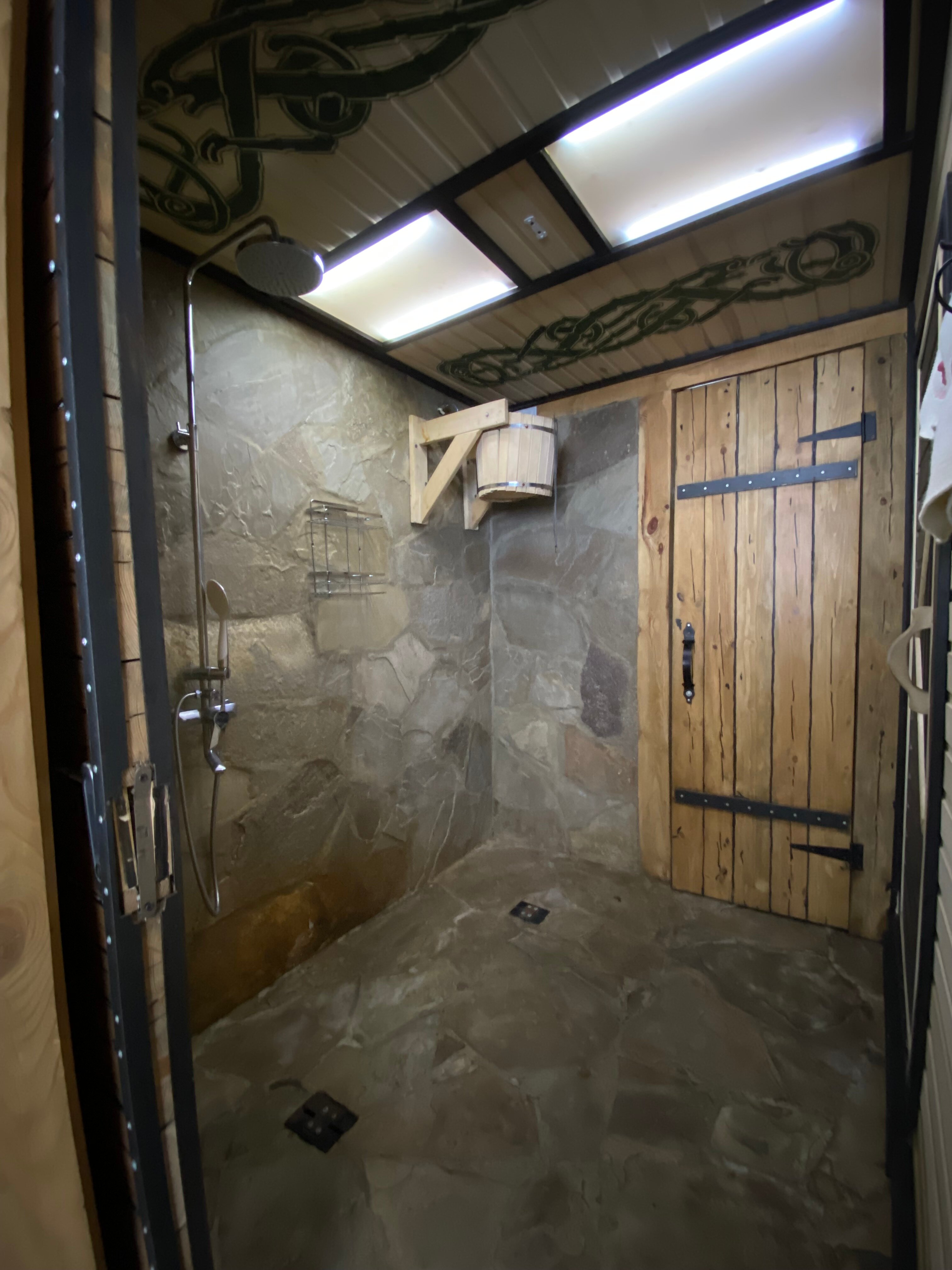 Дом Черный Викинг с баней на дровах и мангальной зоной