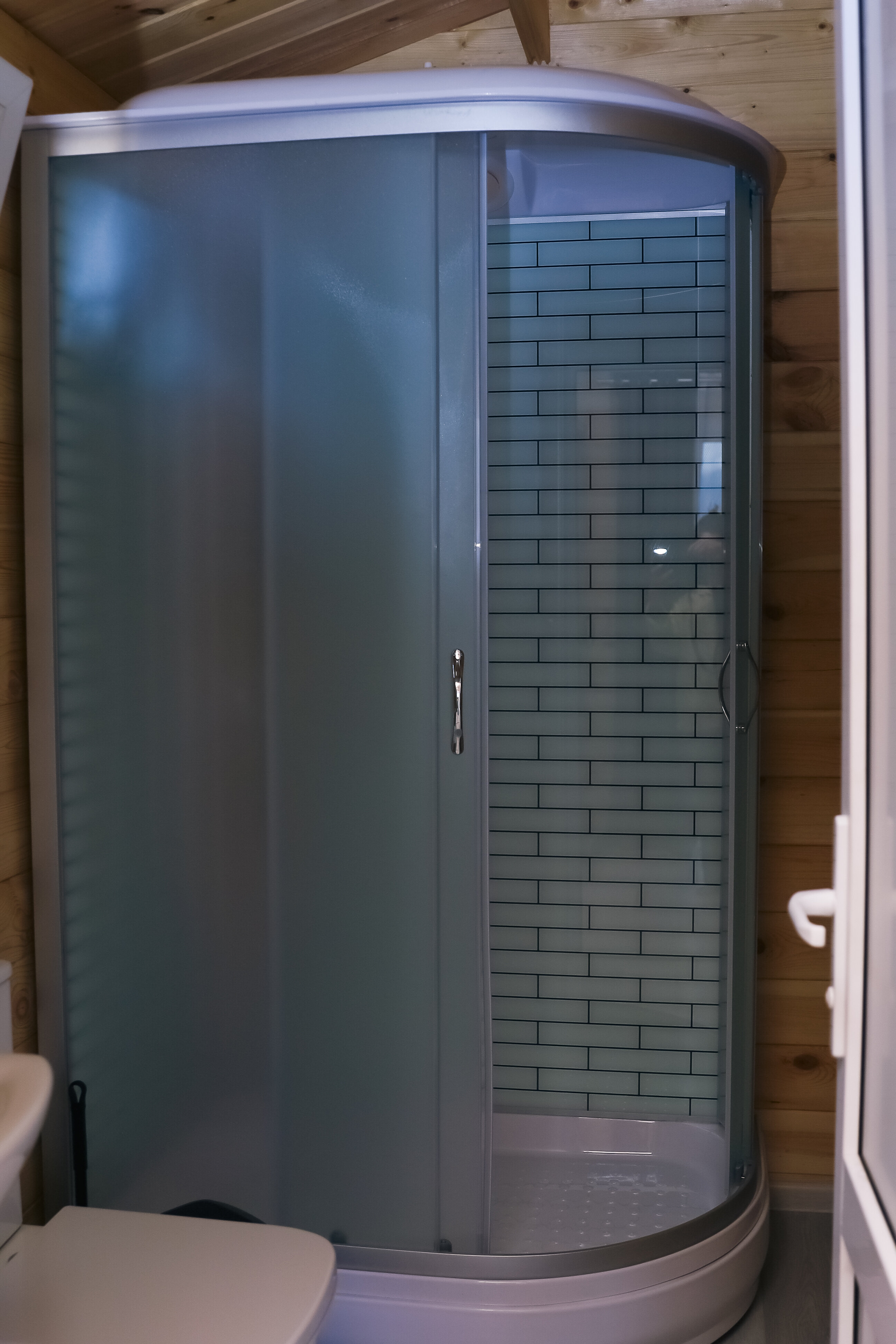 Cемейный номер с собственной ванной комнатой