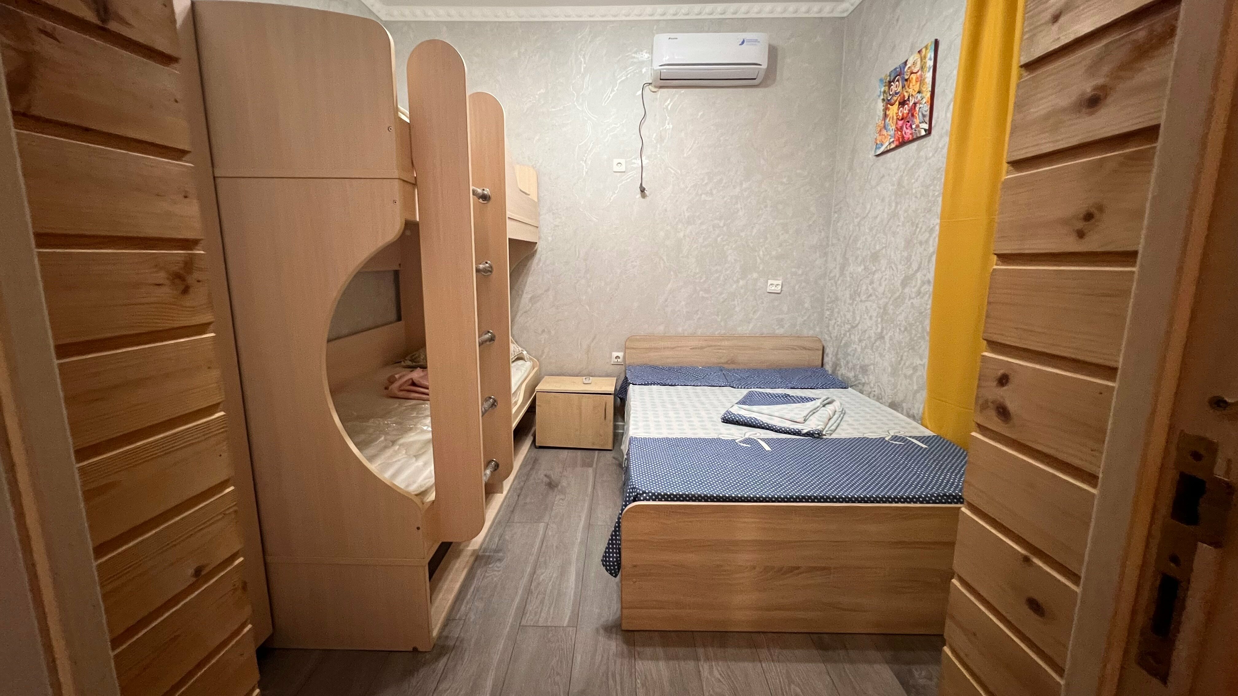 Четырехместный номер эконом-класса