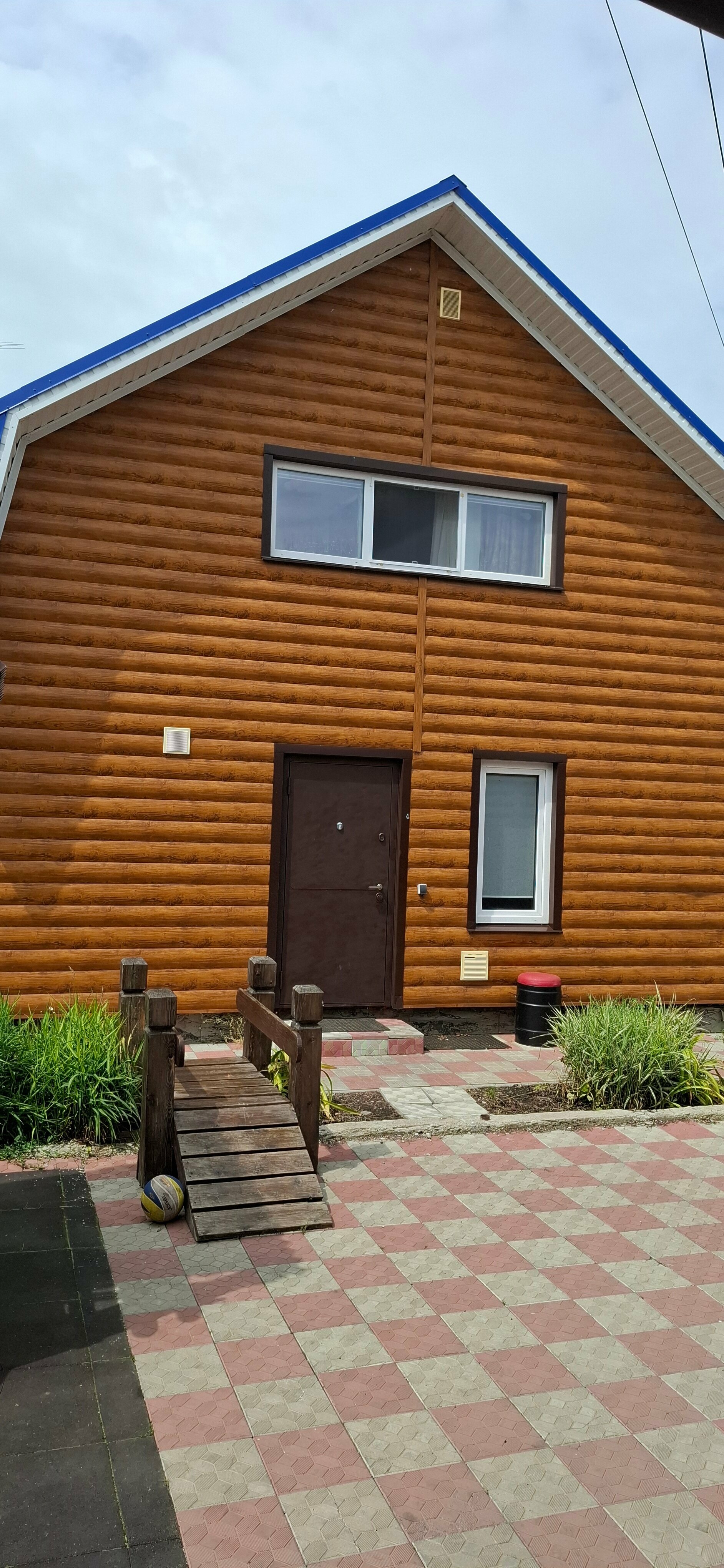 12-ти местный коттедж