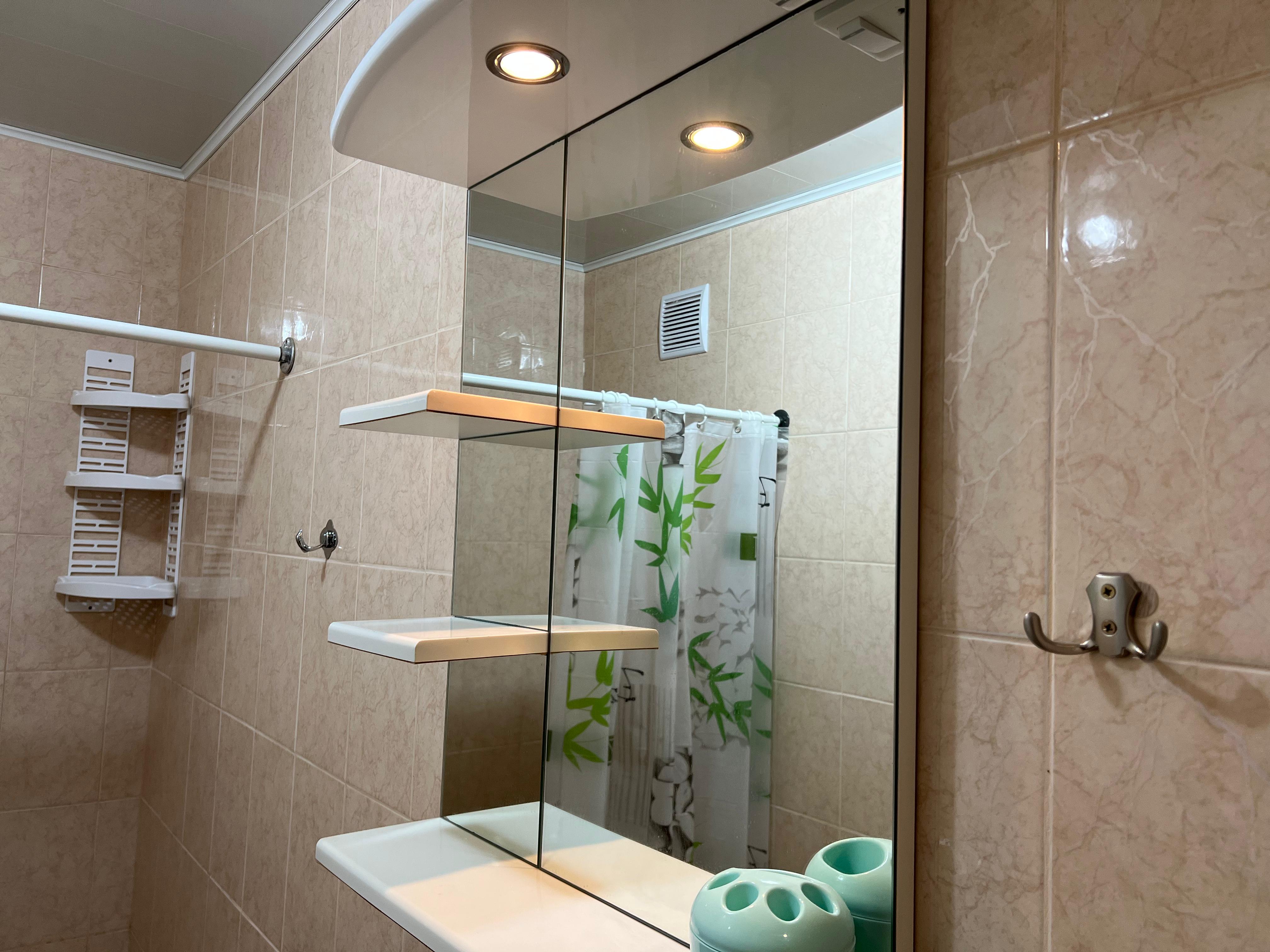 Пятиместный апарт на первом этаже