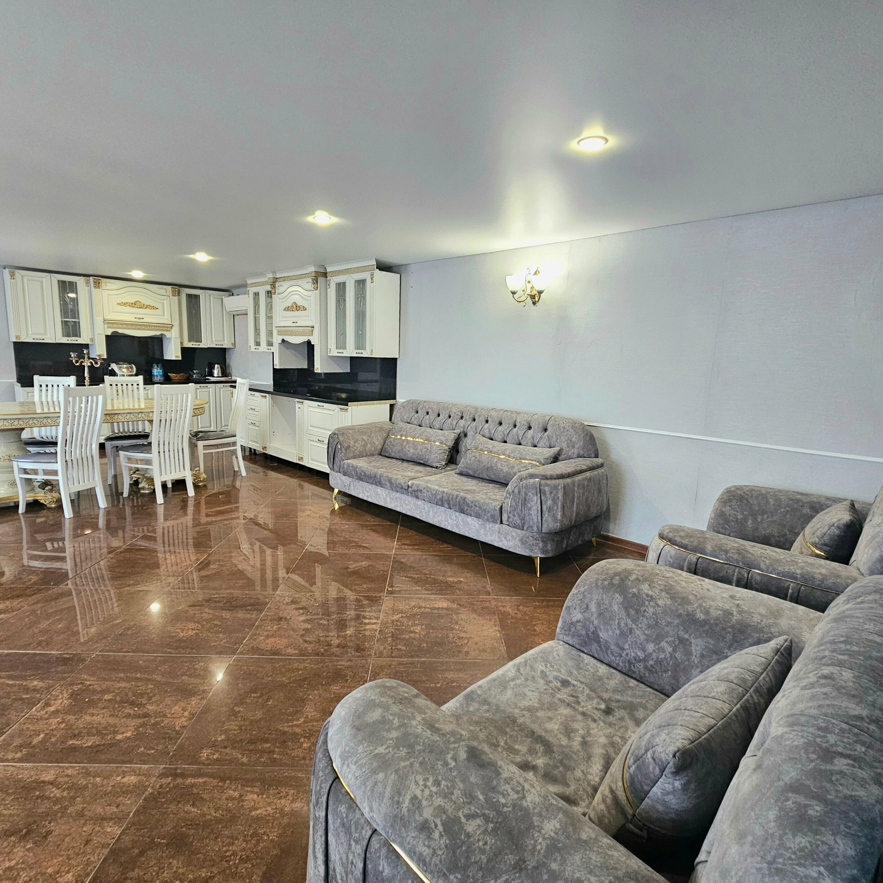 Апартаменты с видом на бассейн