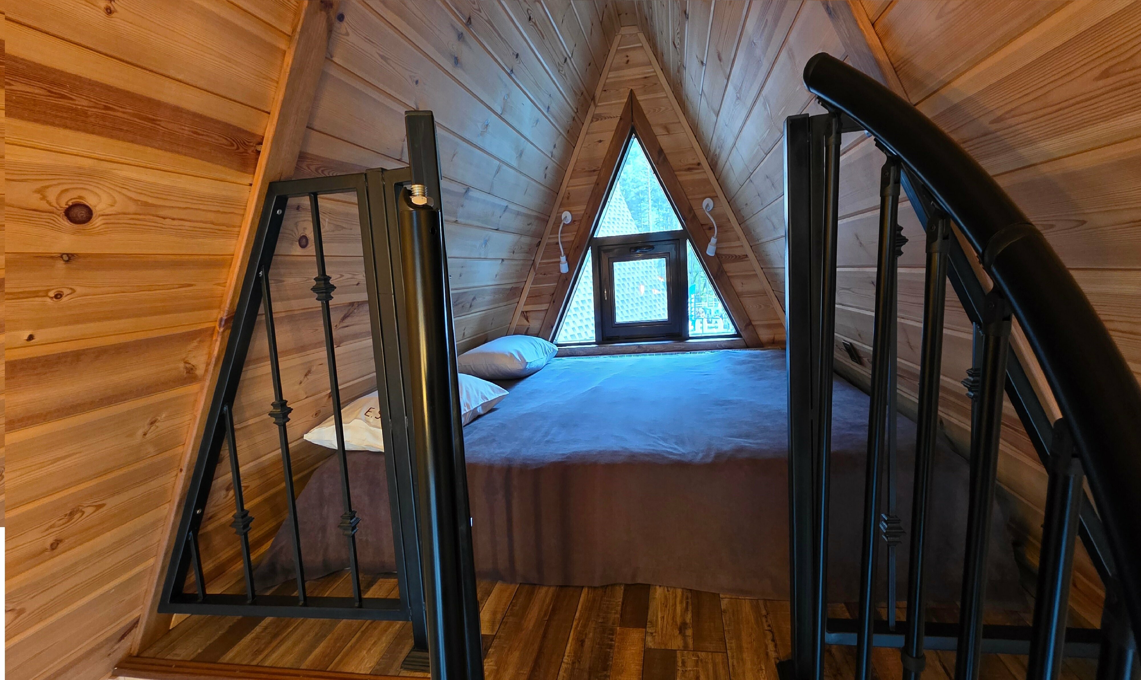 Домик для двоих