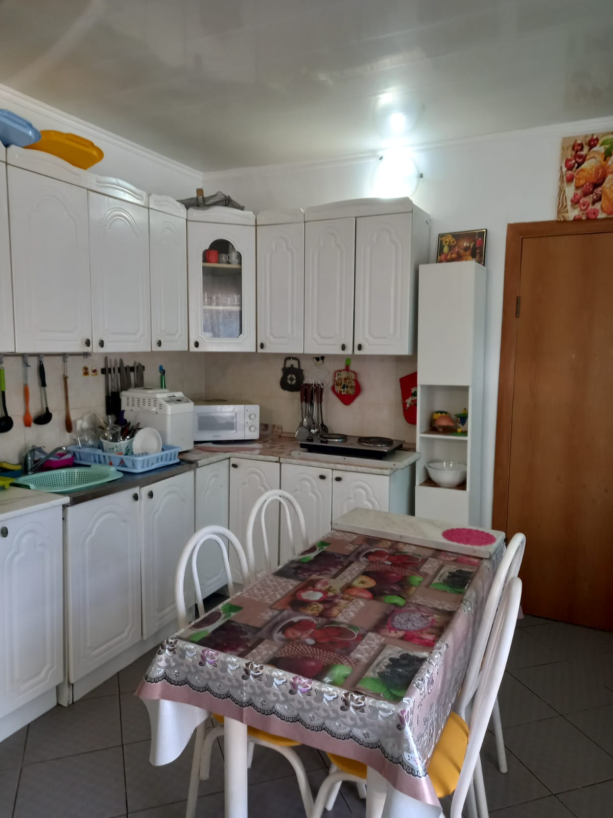 Четырехместный номер с ванной комнатой