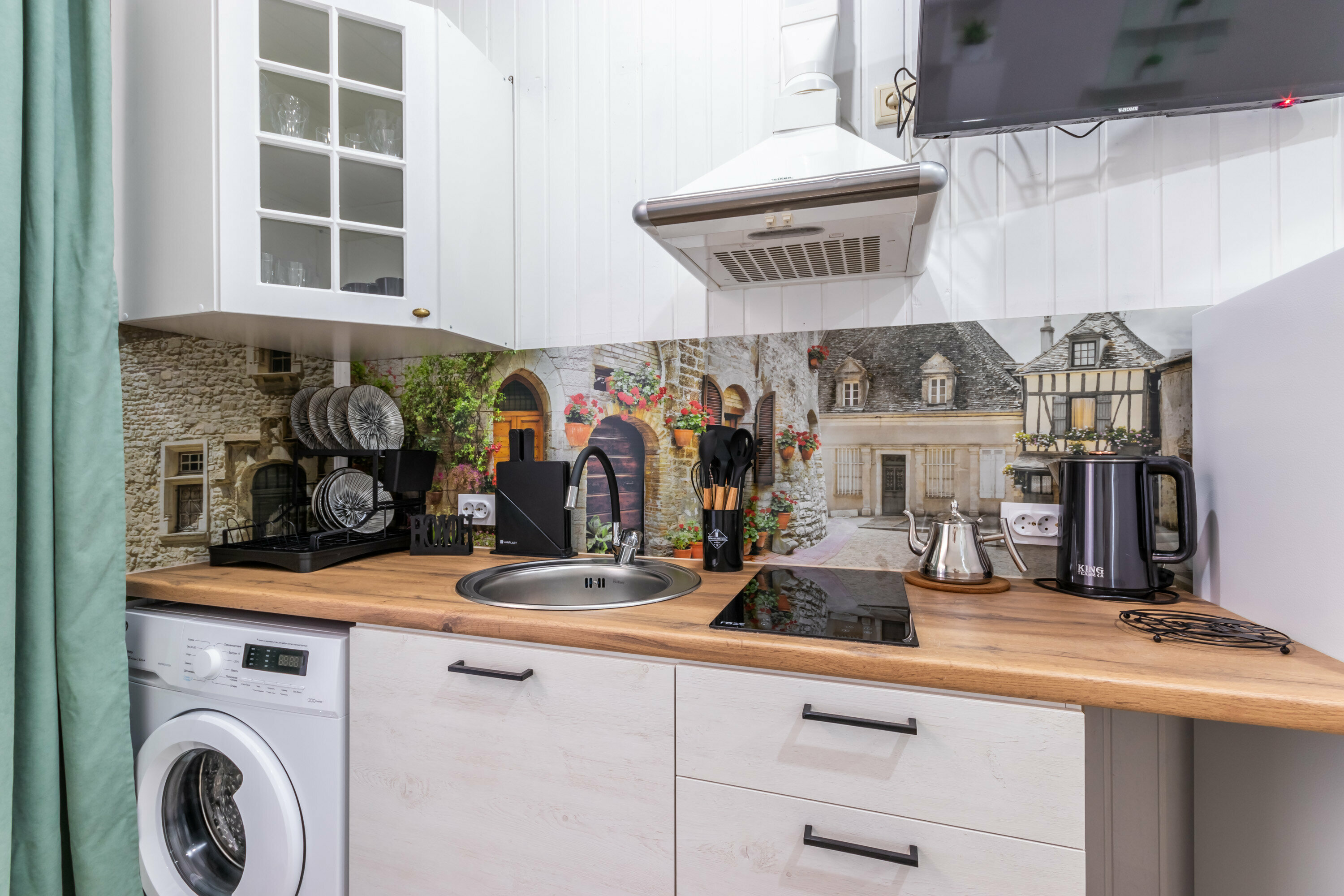 Четырёхместная студия