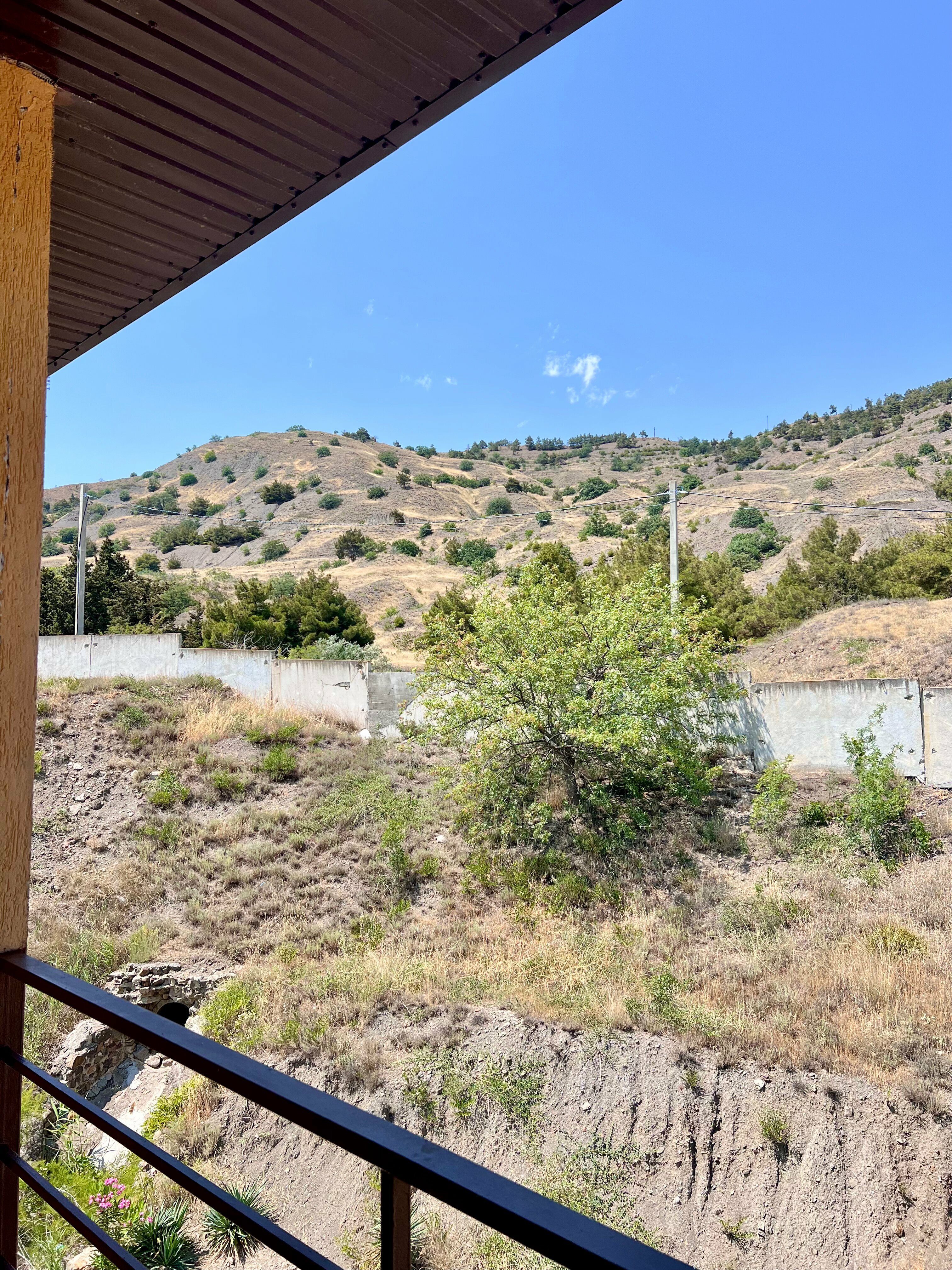 Улучшенный трехместный номер с видом на море