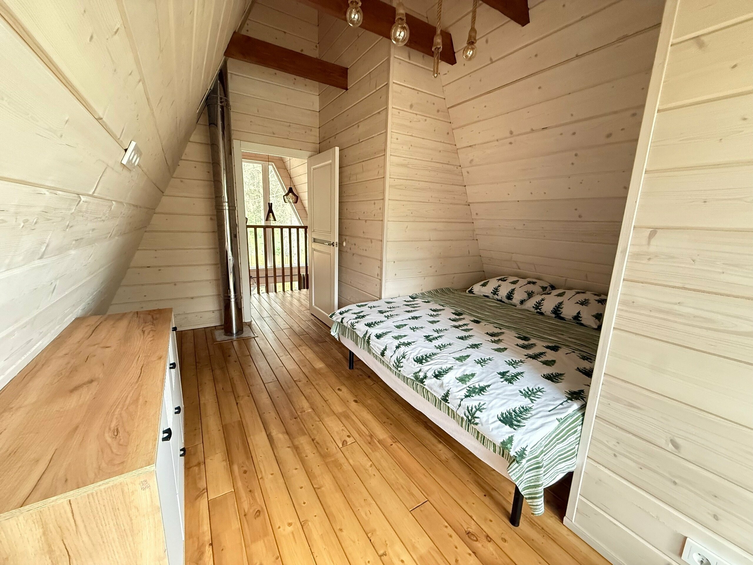 Дом с камином и баней (2, светлый)