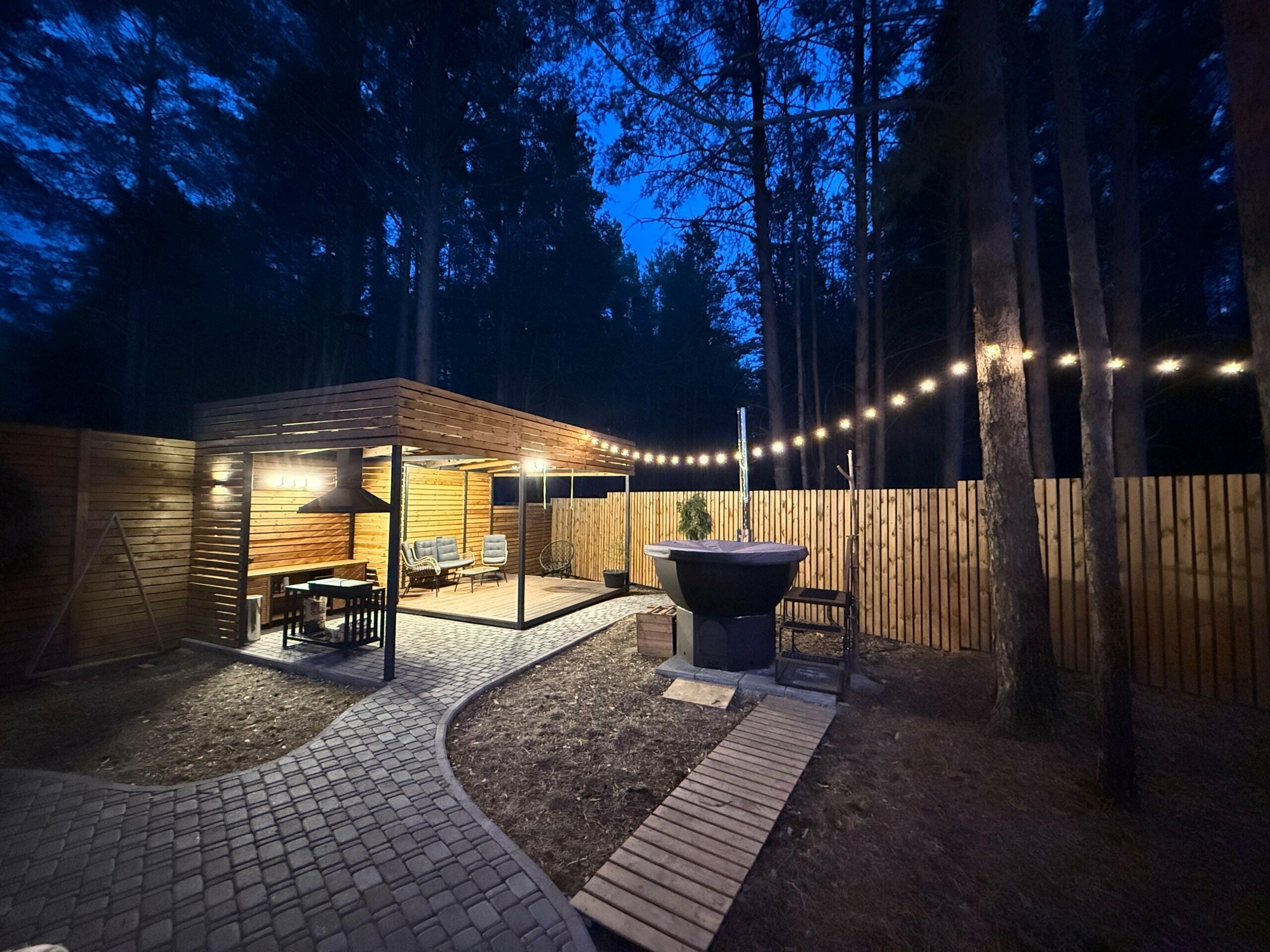 Дом с камином и баней (2, светлый)