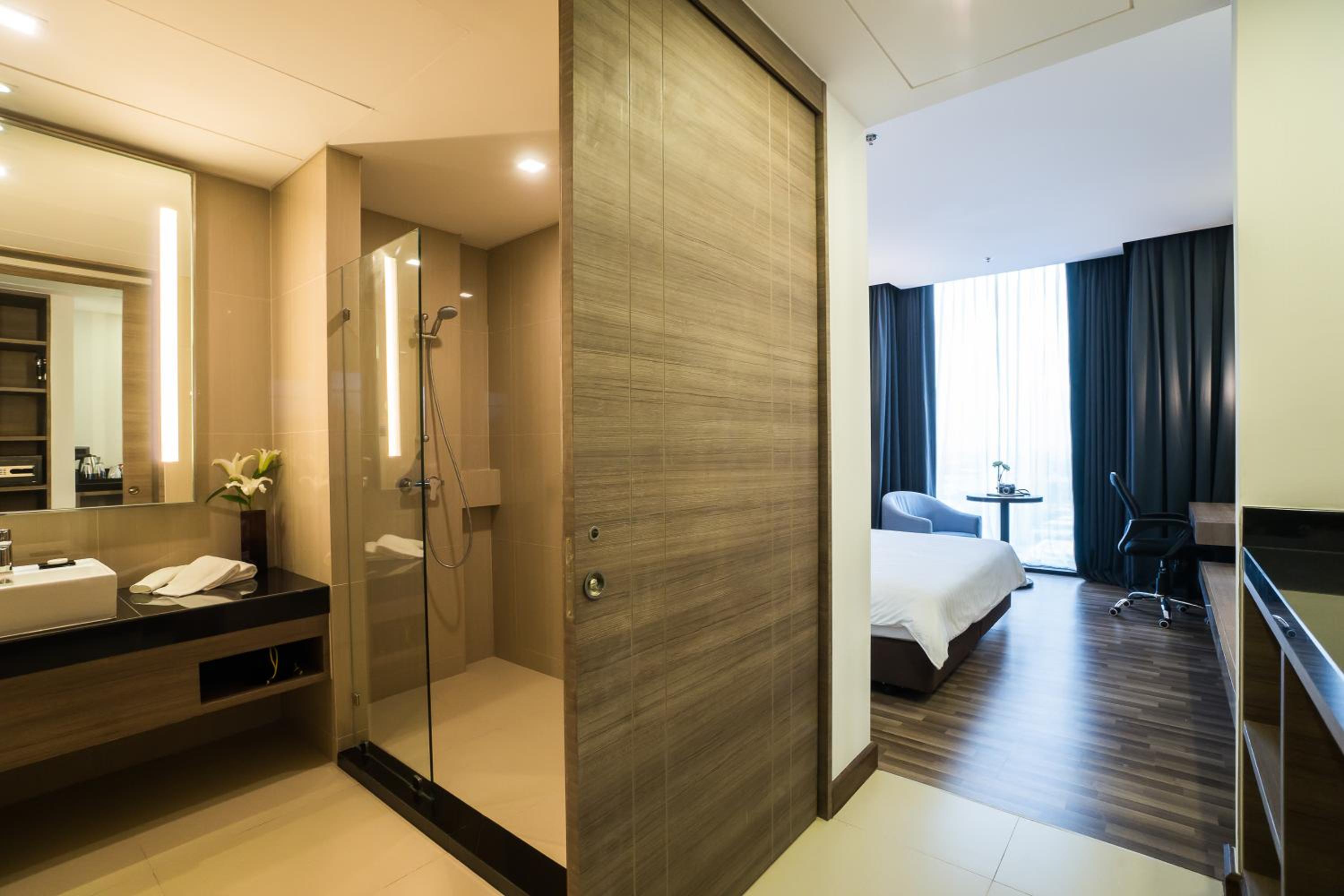 Superior King Room