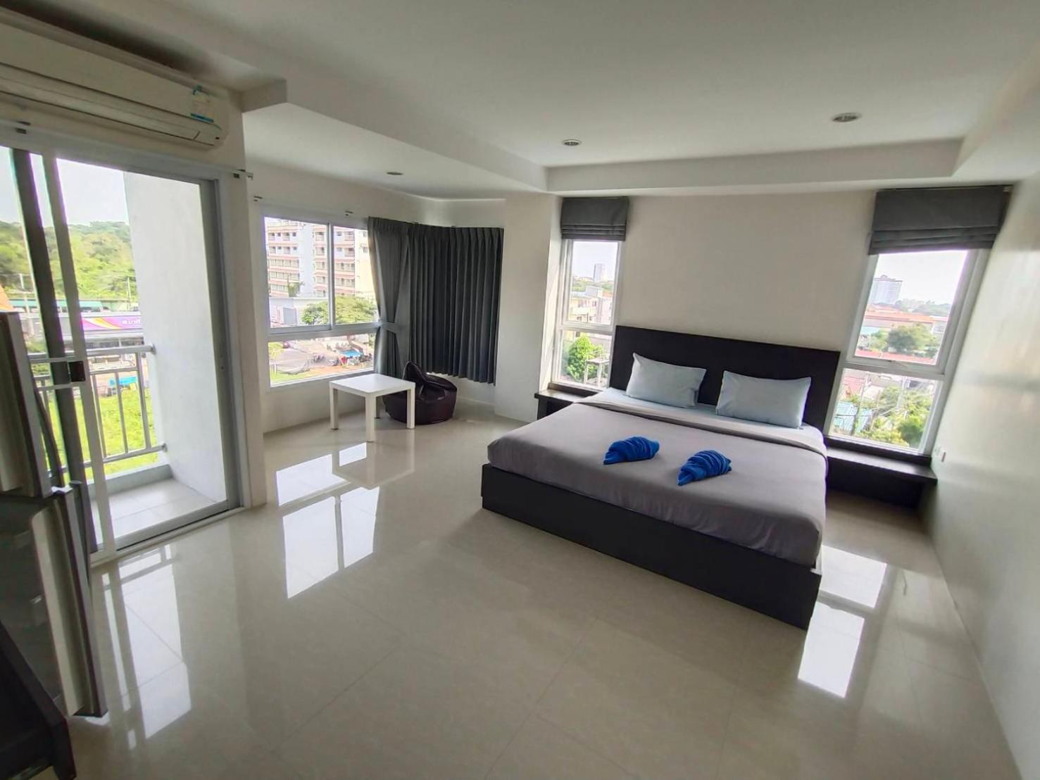 Apartment with Balcony