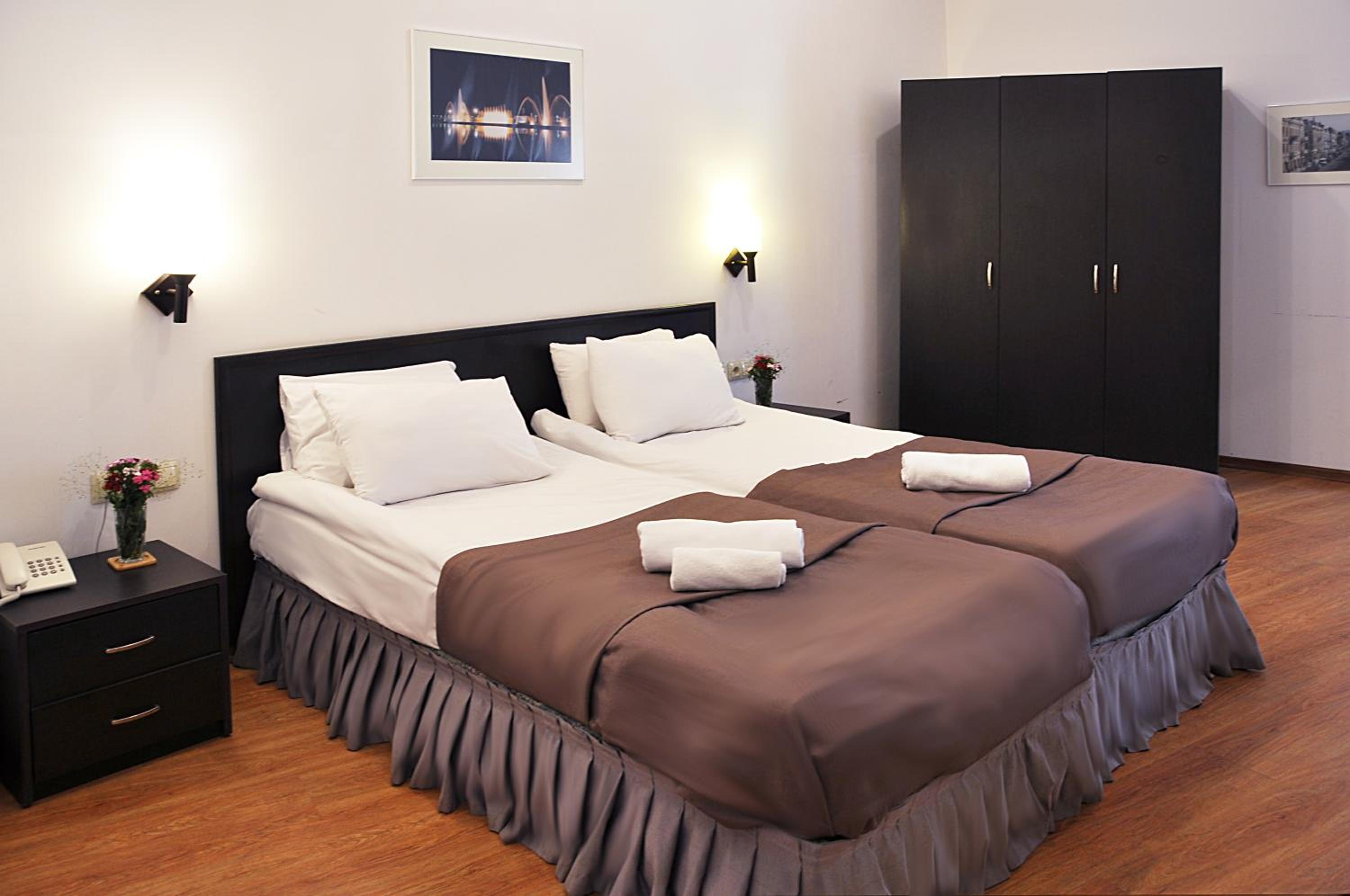 Standard Double or Twin Room with City View