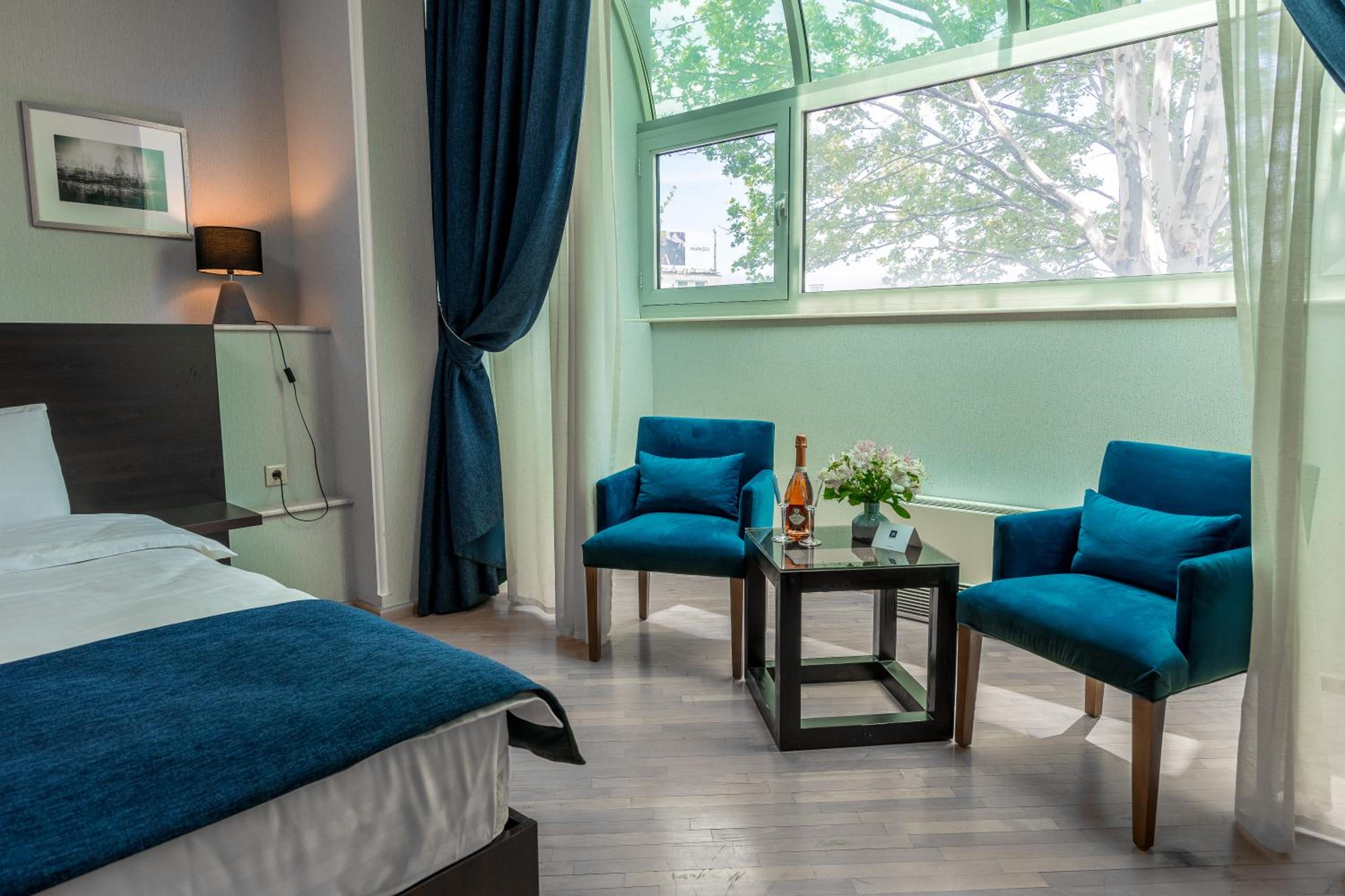 Superior Family Room