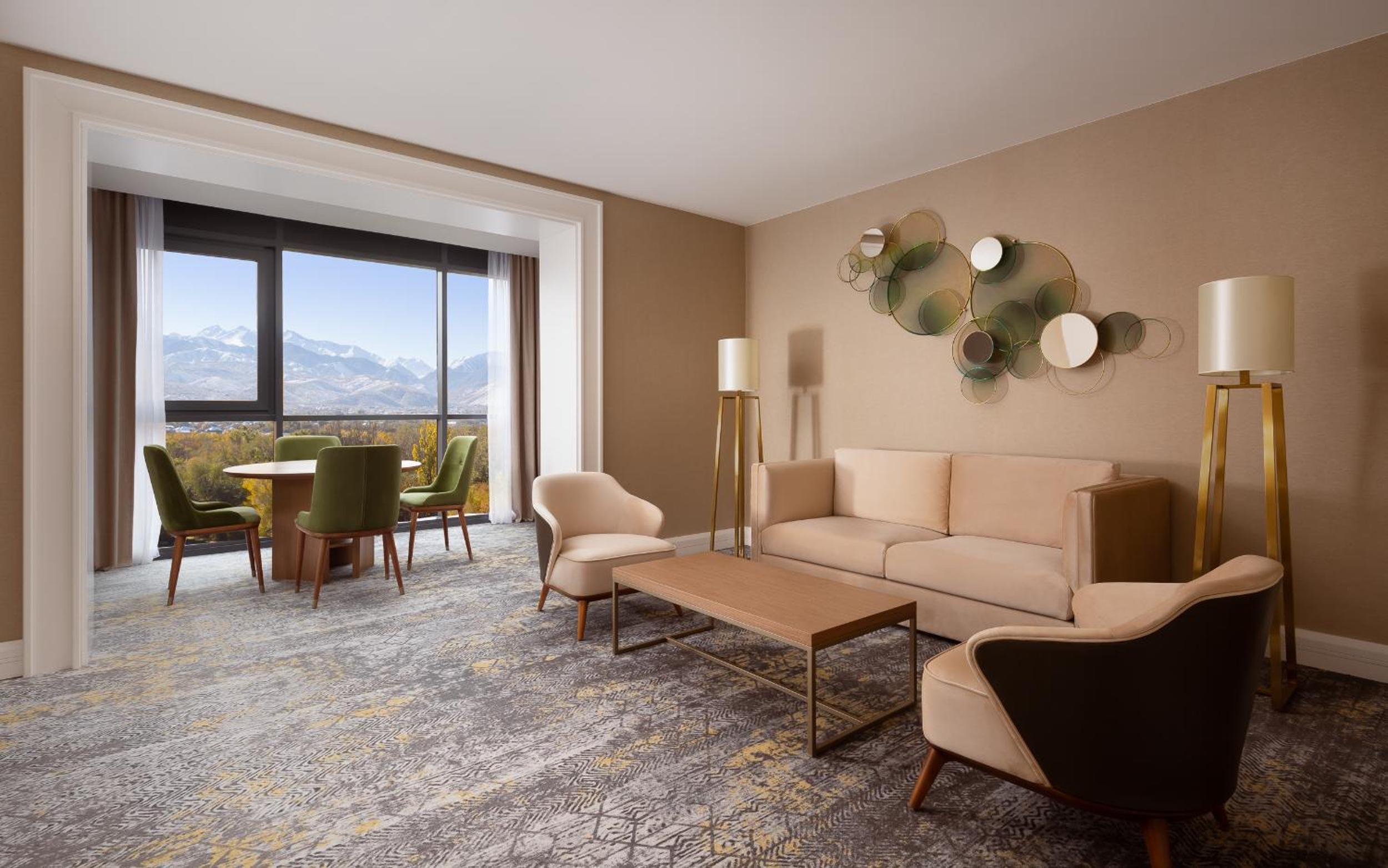Executive Grand Suite with Panoramic Mountain View