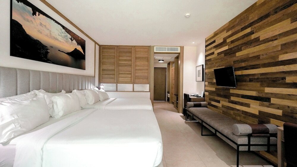 Deluxe Quadruple Room