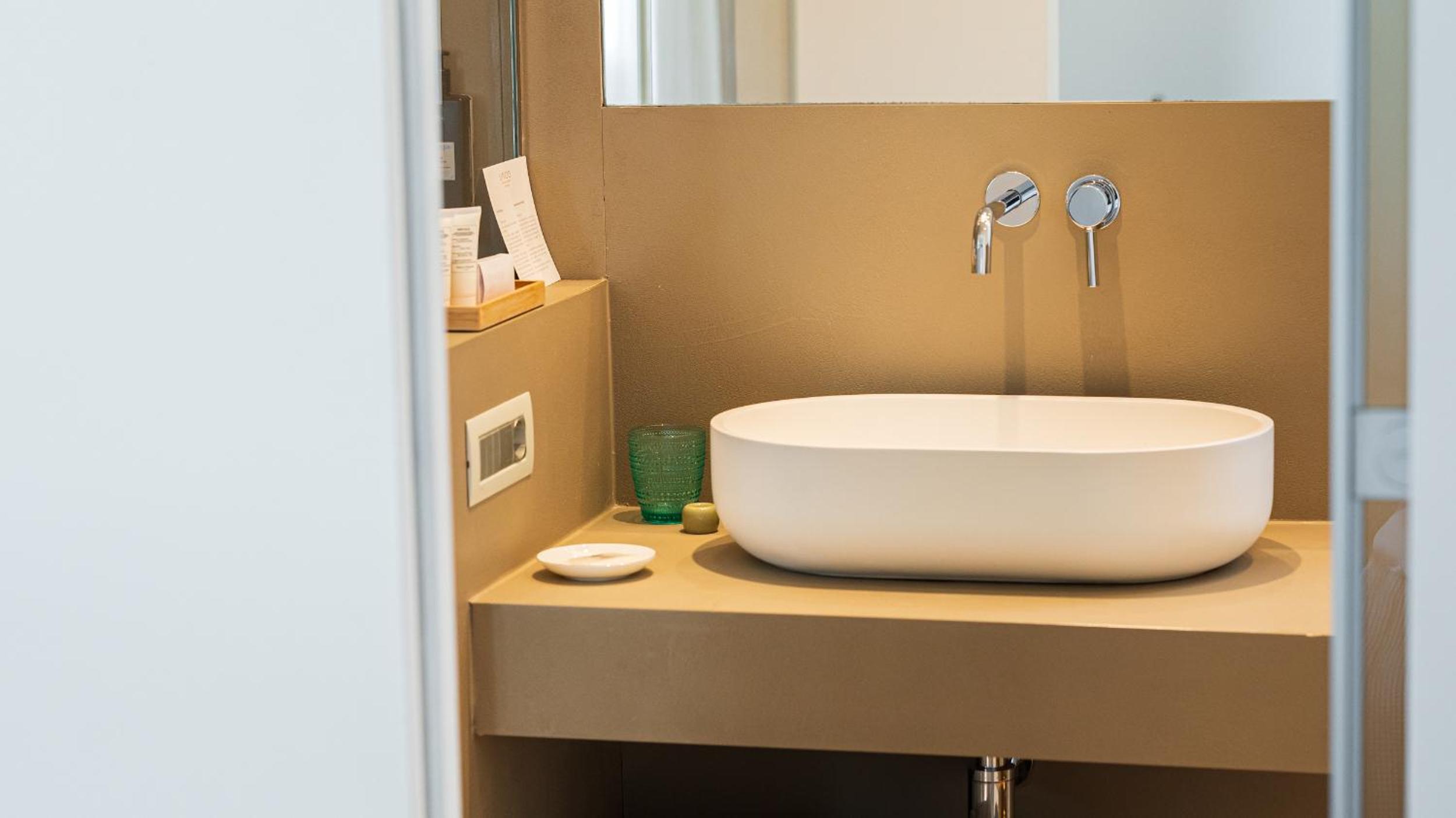 Double Room with Pool View - Separate building